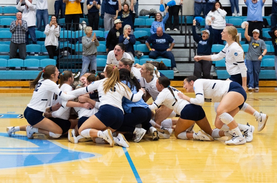 vb-26-asc-preseason-favorites-aug13