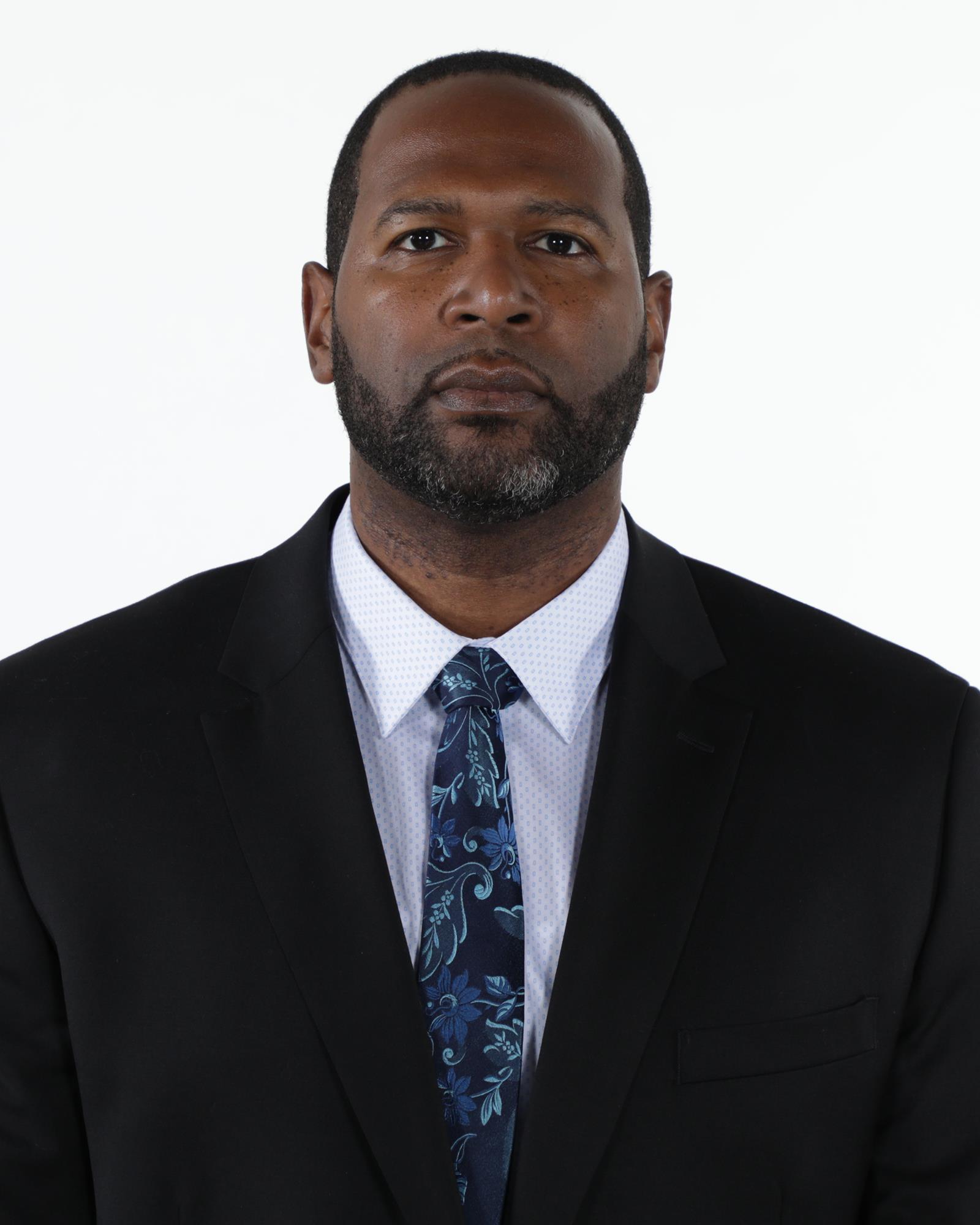 9/29/2019; Tampa, FL; Eckerd College men's basketball team photos