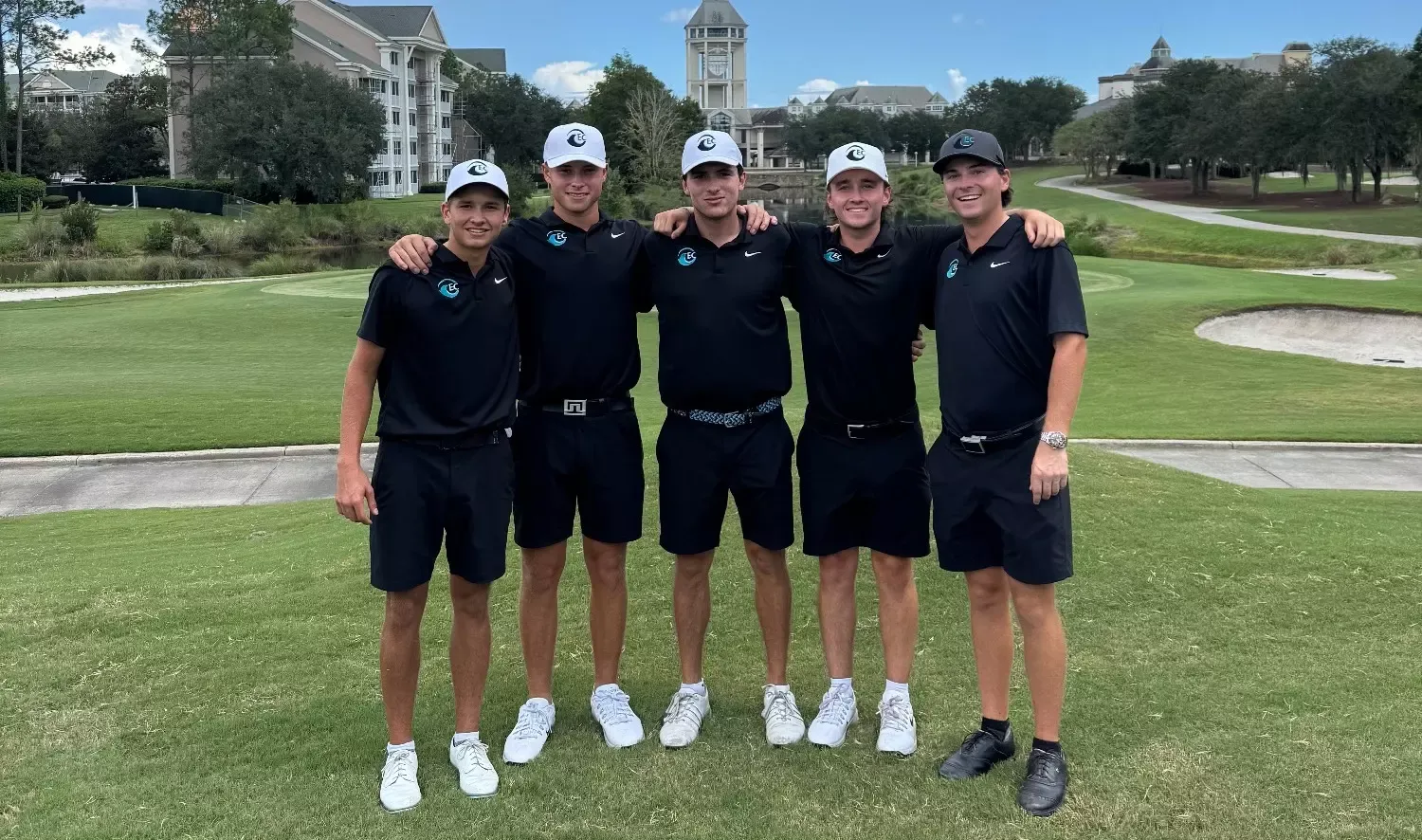 Team photo for men's golf