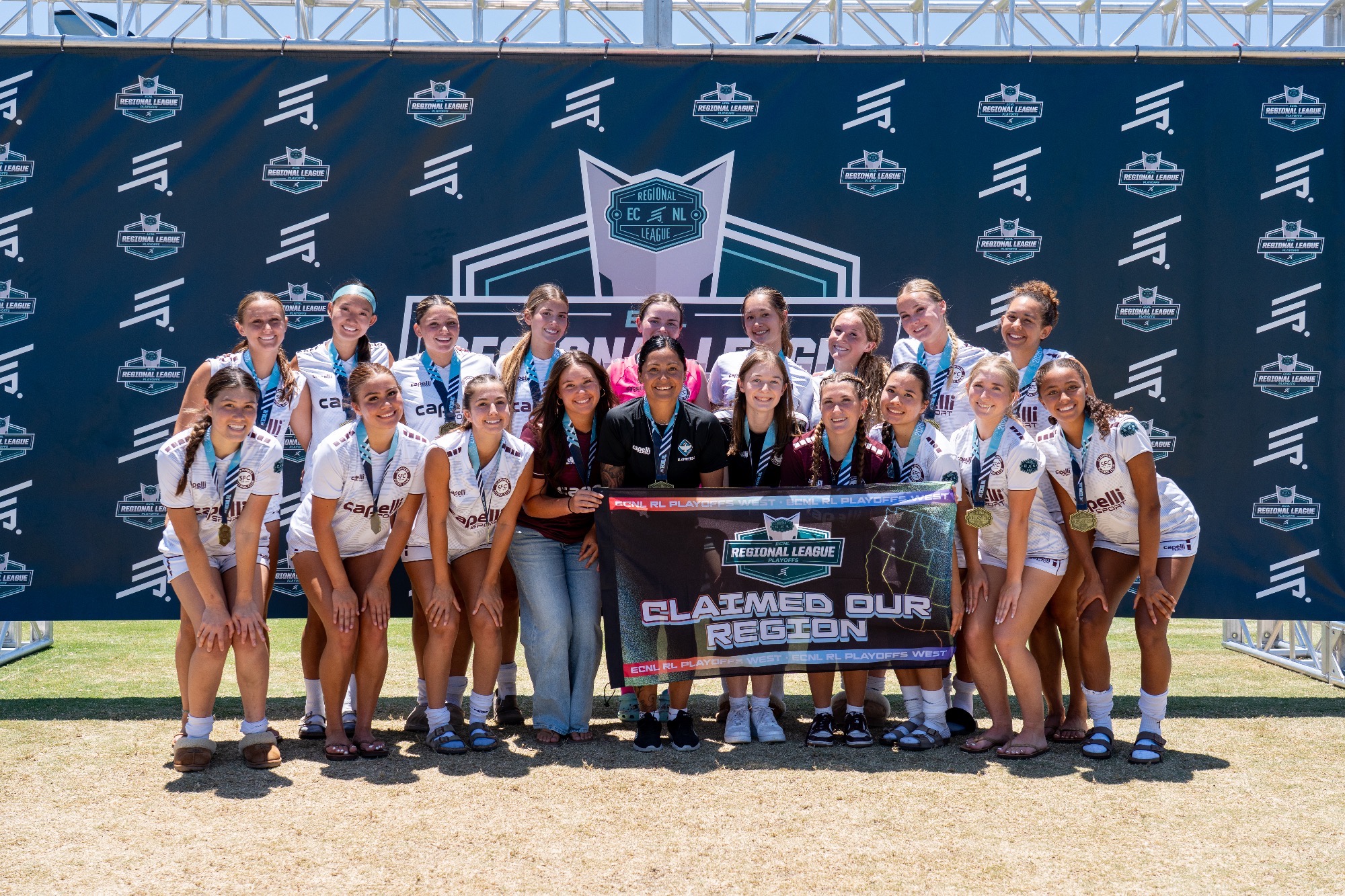 Slammers HB Koge group photo after winning the ECNL Regional League Playoffs - West U18/19 Girls Championship