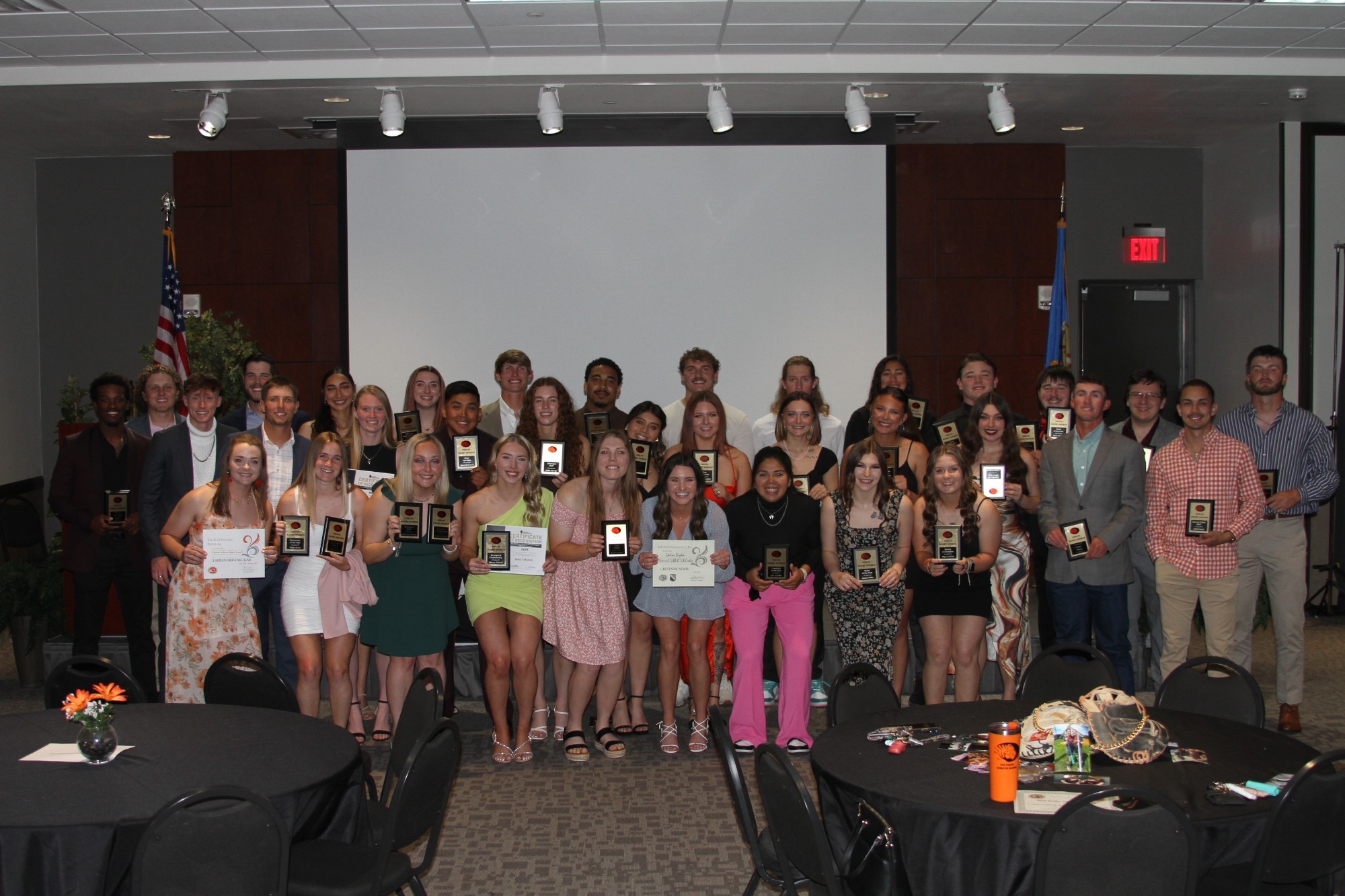 Student-Athletes Honored at 2022-23 Roary’s