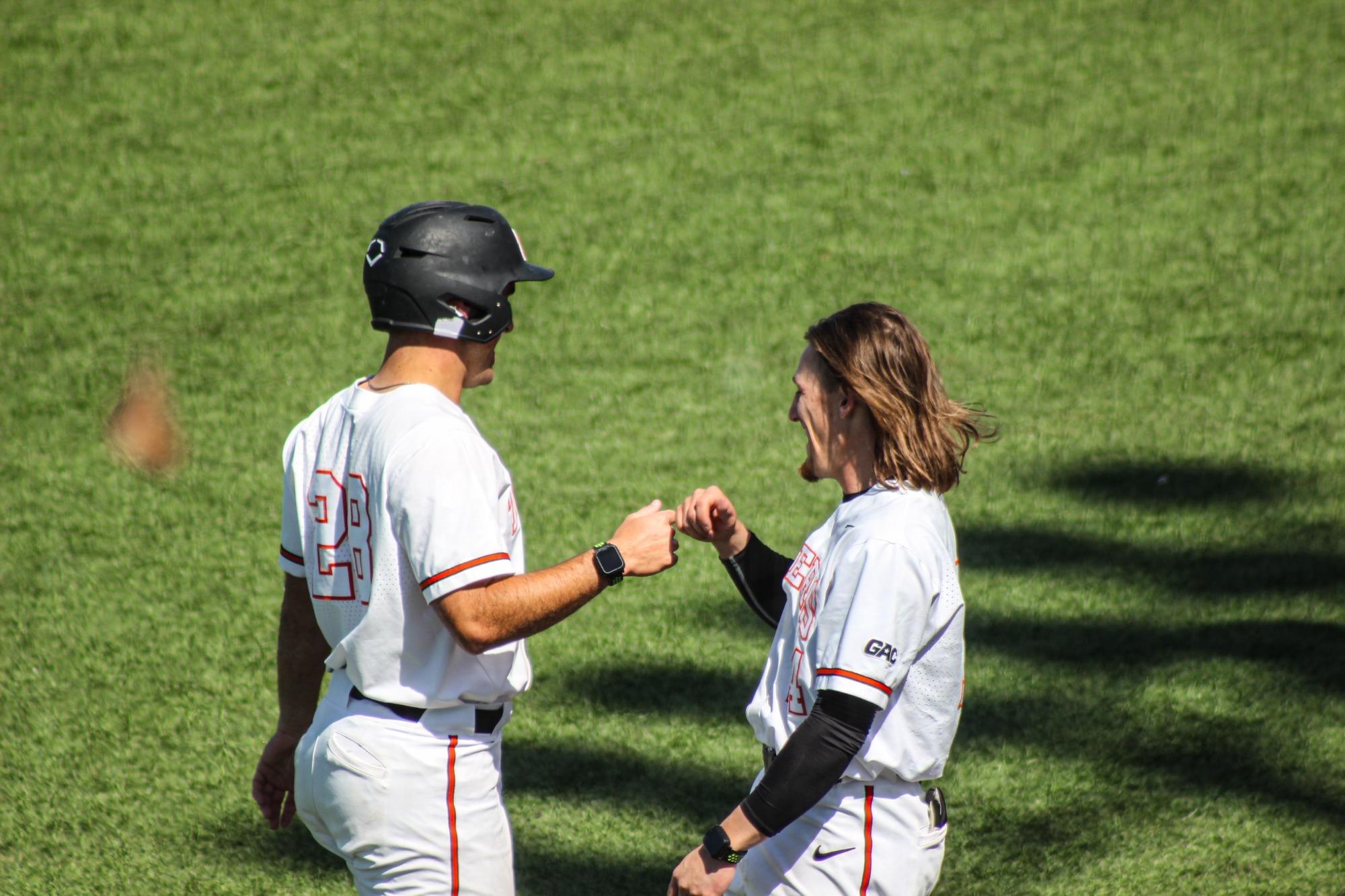 Baseball Rallies Late to Power Past OBU 11-4