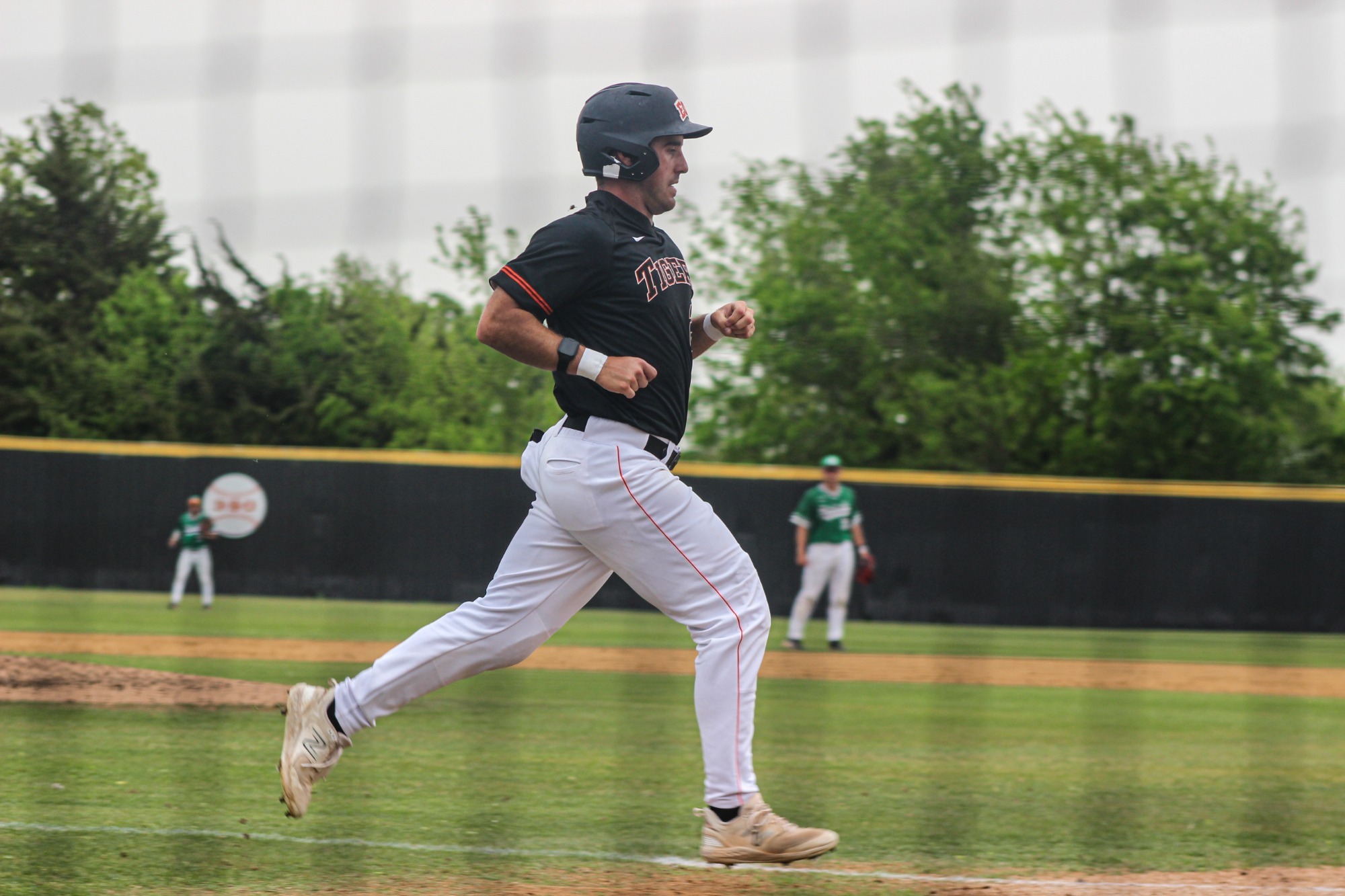 Baseball Outpaced by UAM’s Offensive Surge in Series Loss