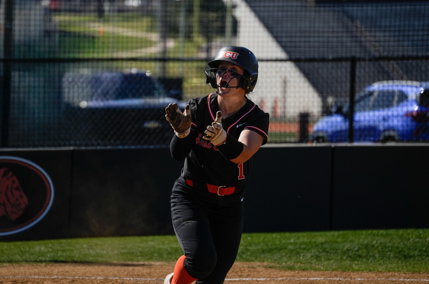 Softball Sweeps UT Dallas in Midweek Doubleheader