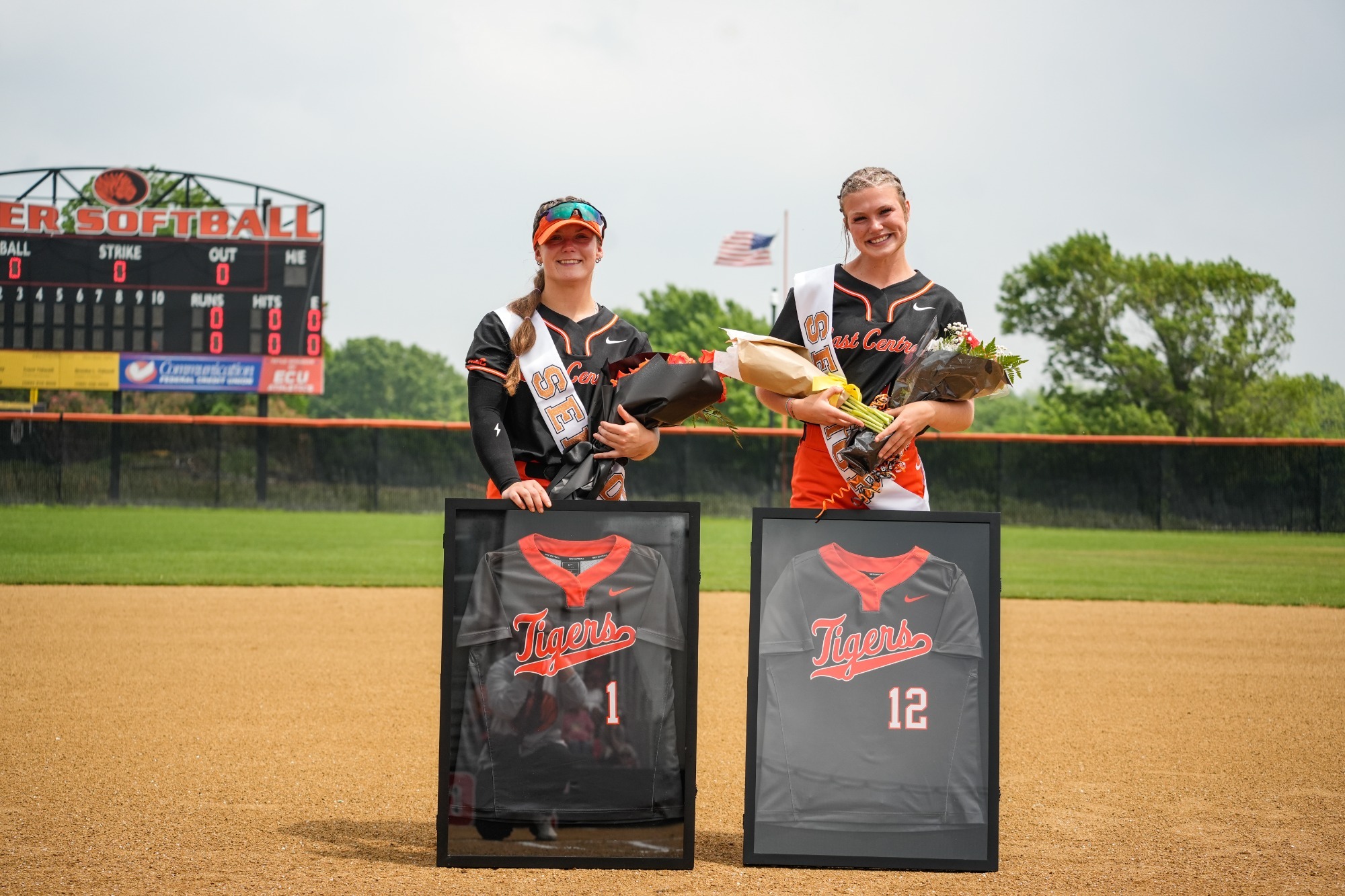 Softball Caps Home Slate with Senior Walk-Off to Claim Series