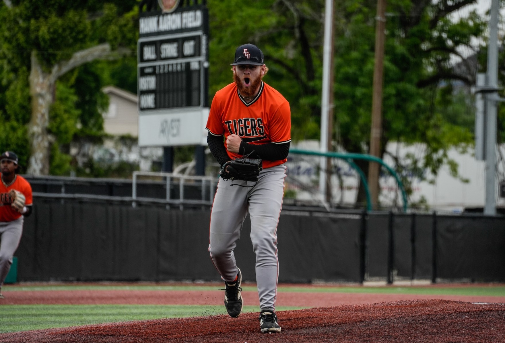 Baseball Upsets No. 1 UAM in Extra-Inning Thriller to Open GAC Tournament 