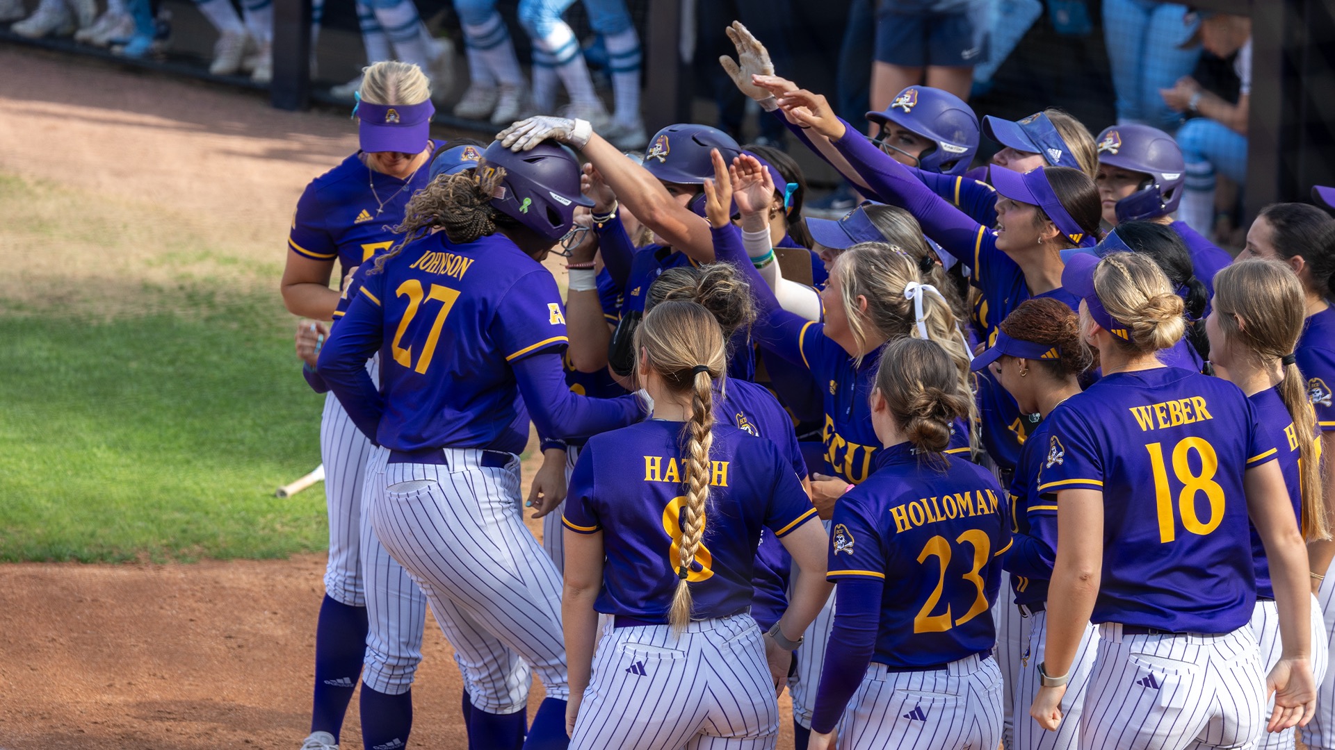 pirates-defeat-tar-heels-6-4-east-carolina-university-athletics