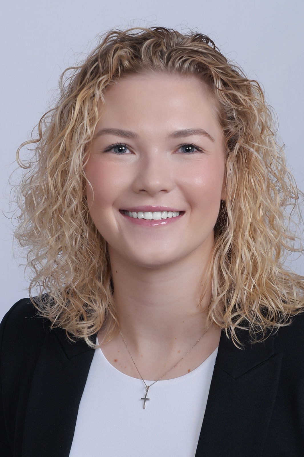 Annalise DeMuth