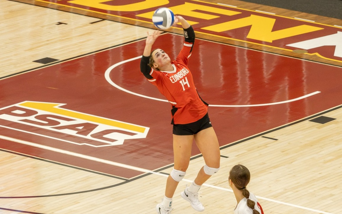 Faith Schneider sets vs Gannon