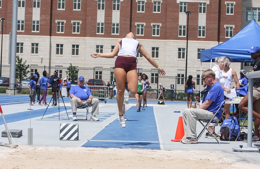 Liz Marcinek - Track & Field - Eastern Kentucky University Athletics