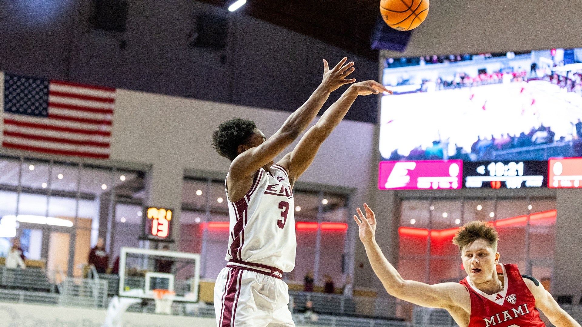 MJ Williams puts up a shot against Miami