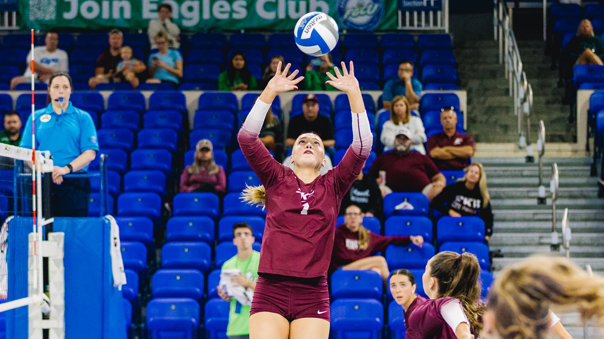 Emilee Hill sets the ball against Jacksonville in the ASUN Tournament Semifinals