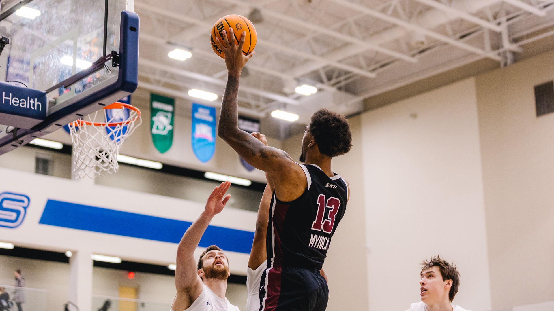 Montavious Myrick attempts a shot at Queens