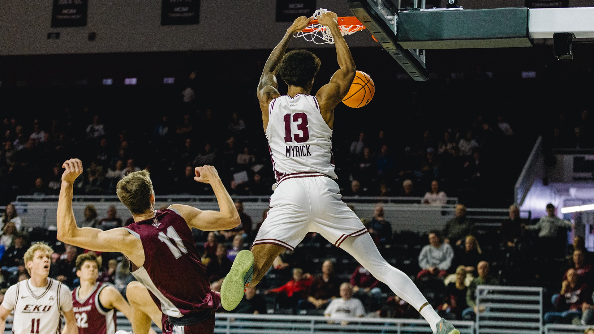 Montavious Myrick dunks the ball against Bellarmine