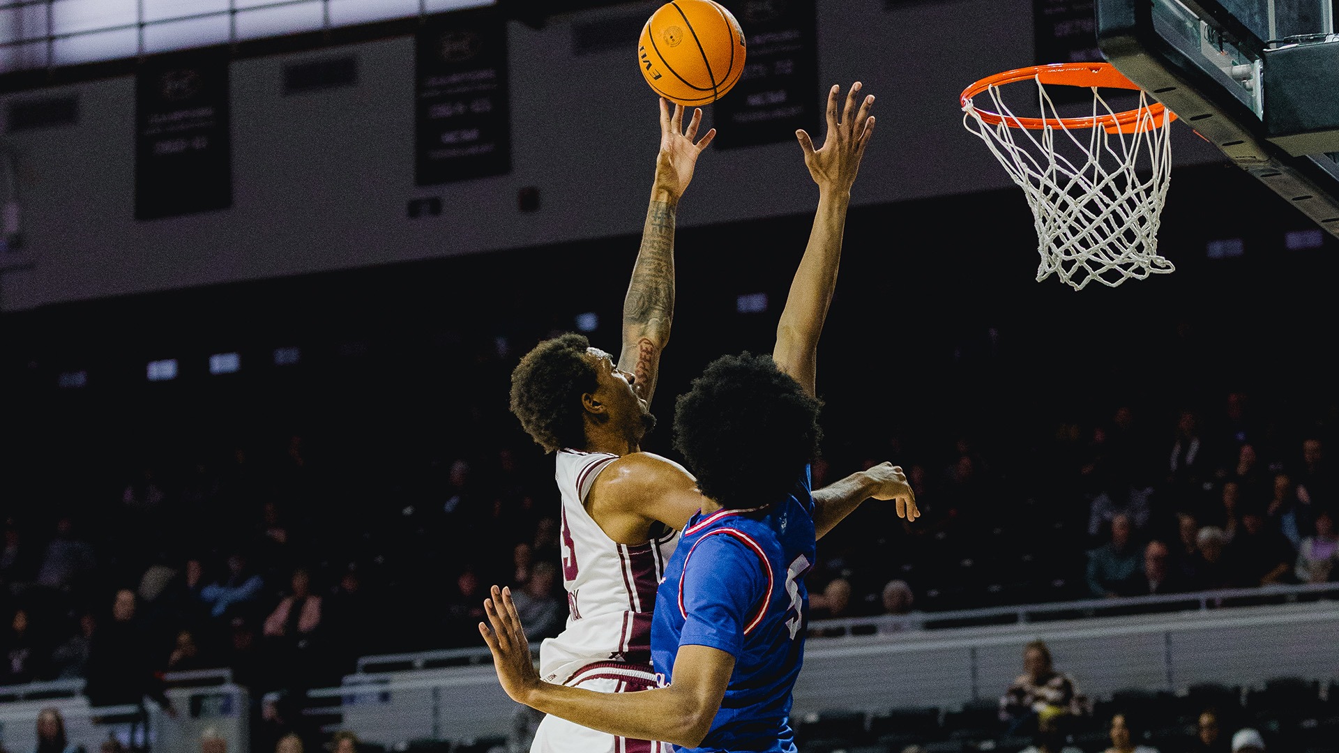 Montavious Myrick puts up a shot against 