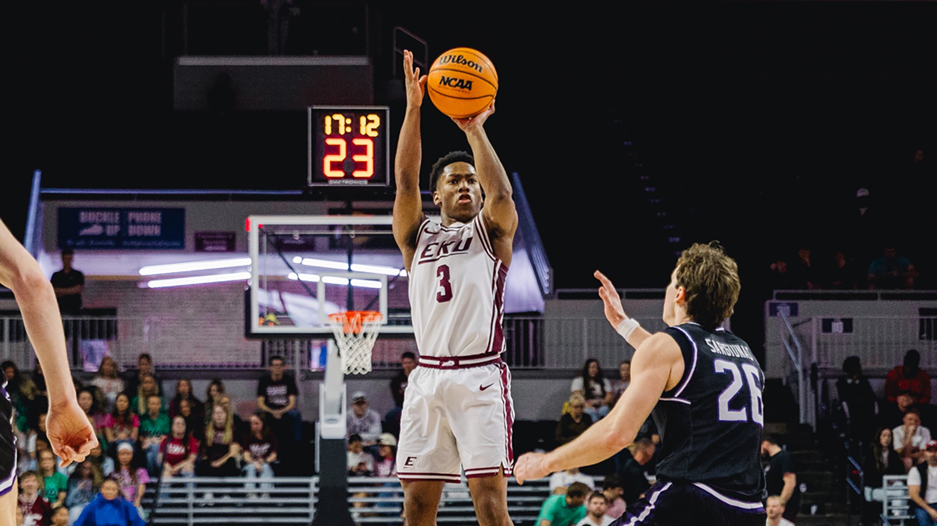MJ Williams shoots a 3-pointer against Lipscomb