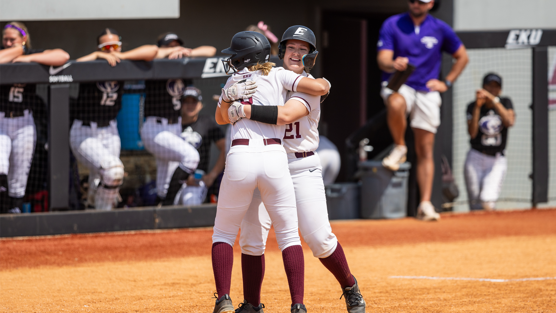 SB celebration vs UNA