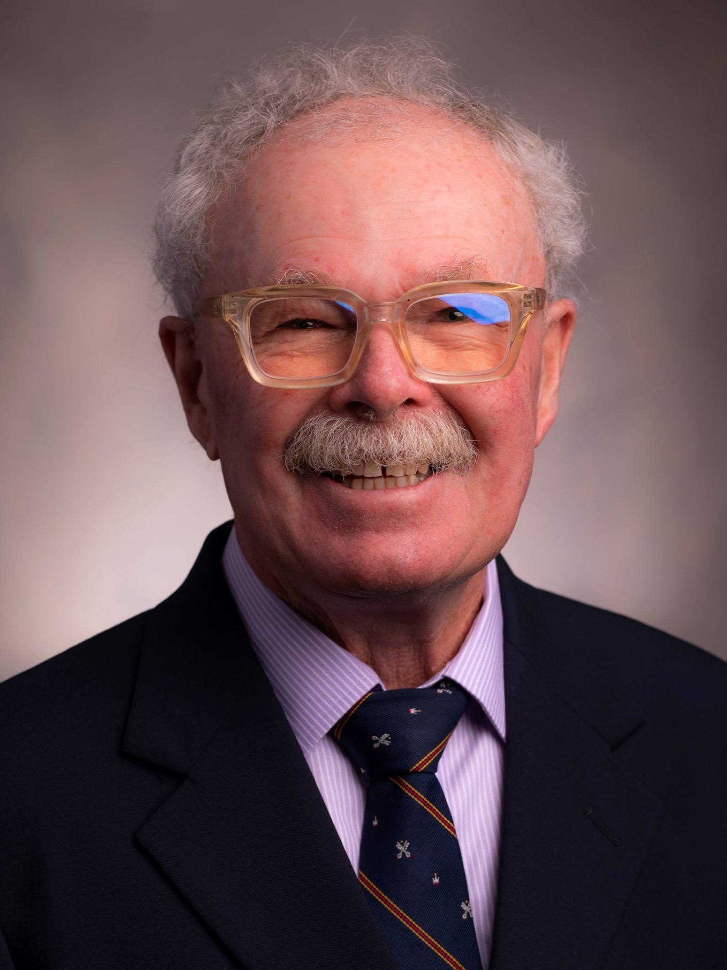 Terry Leonard Headshot 2024
