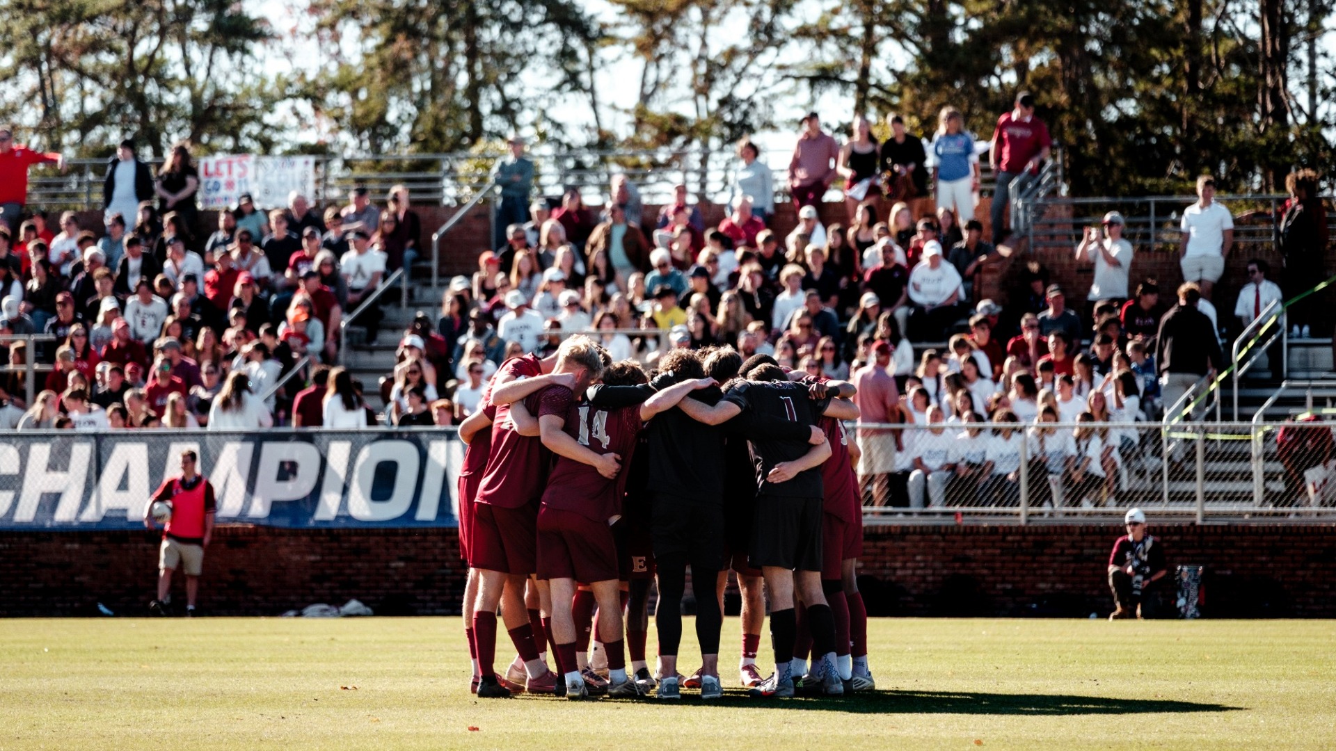 Men's soccer huddle pre-game CAA championship match