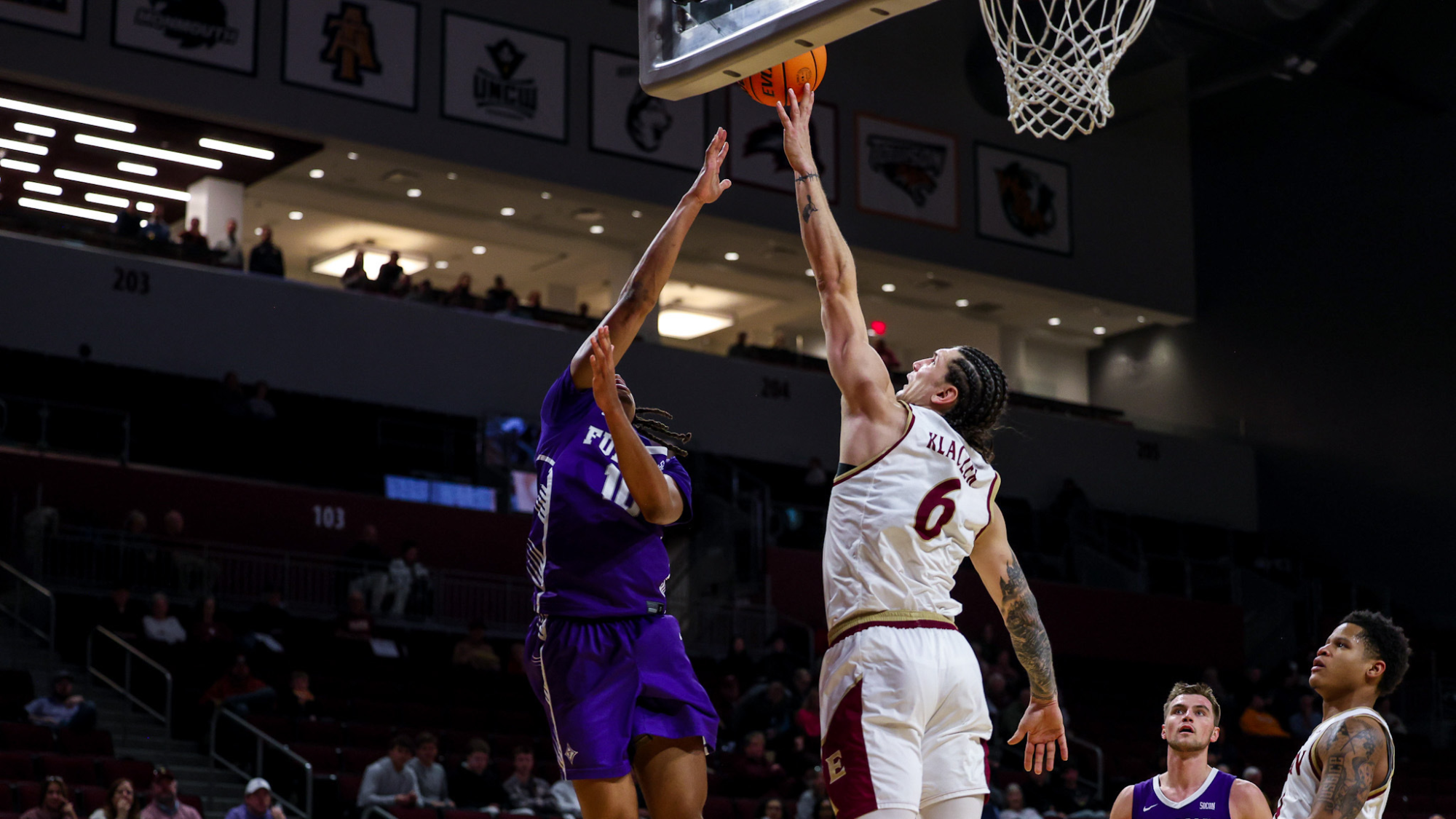 Men's Basketball: Kacper Klaczek vs. Furman