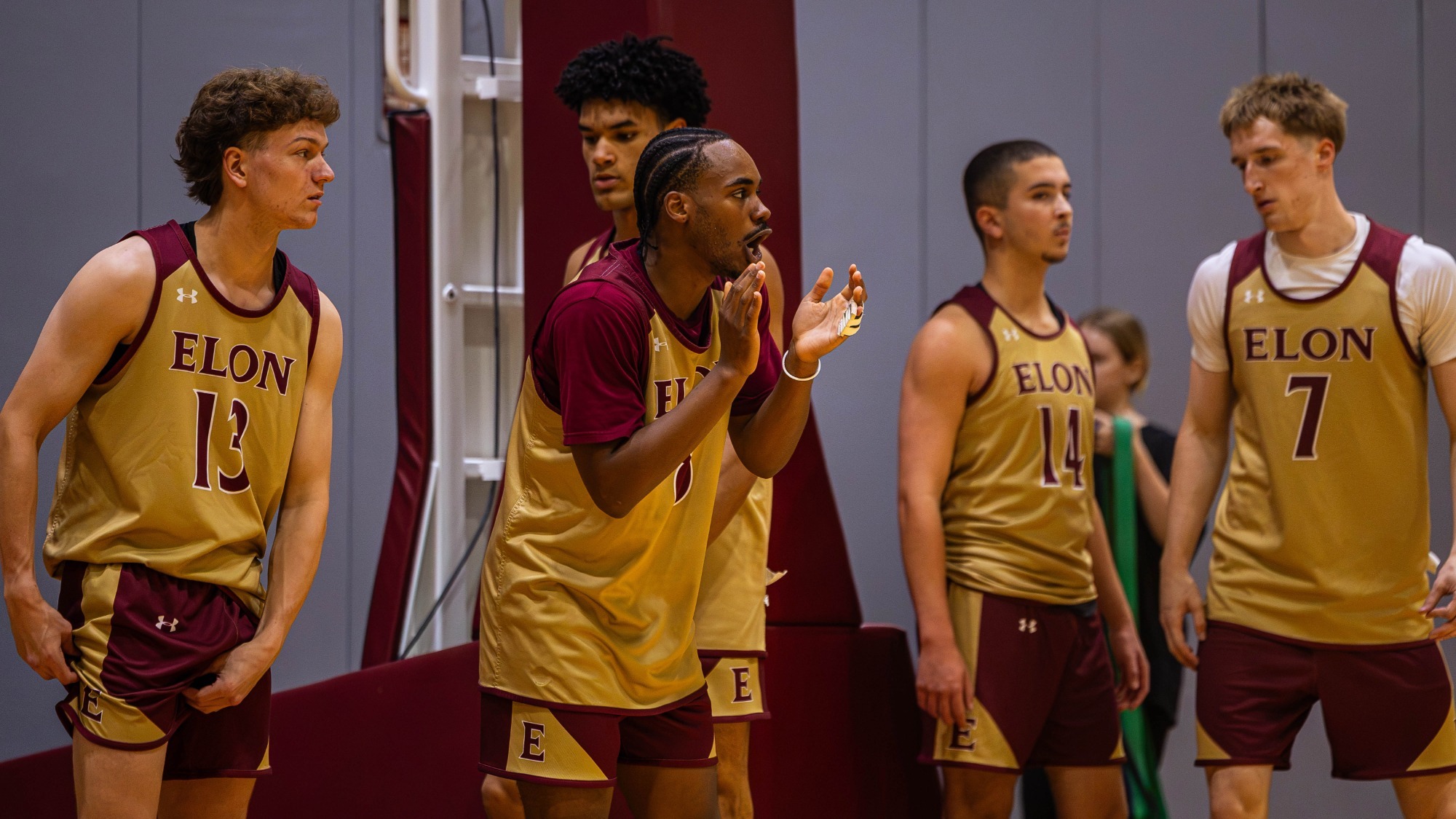 Men's Basketball: Isaiah Mbeng