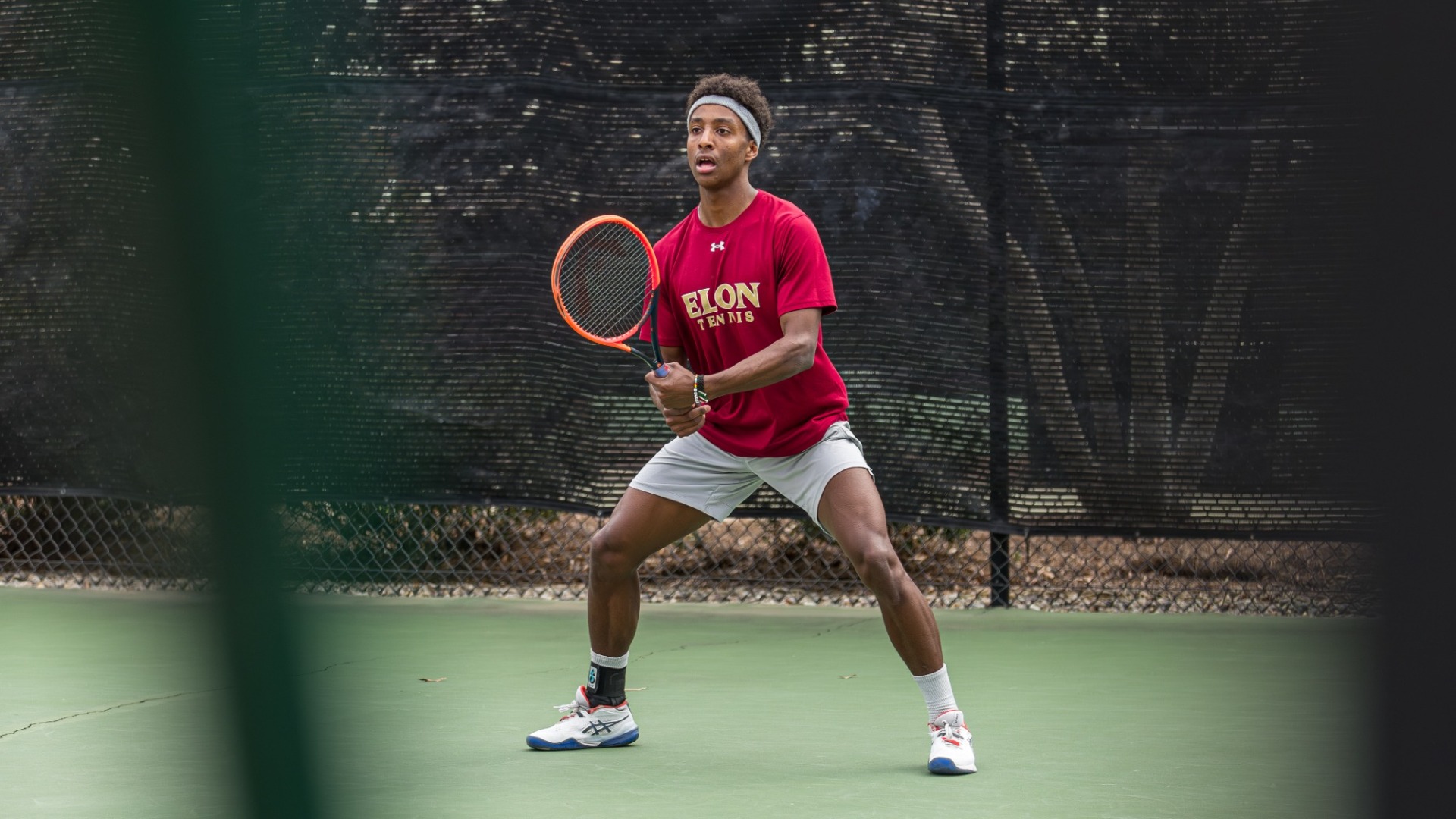 Rafael Ymer return stance vs. Charlotte