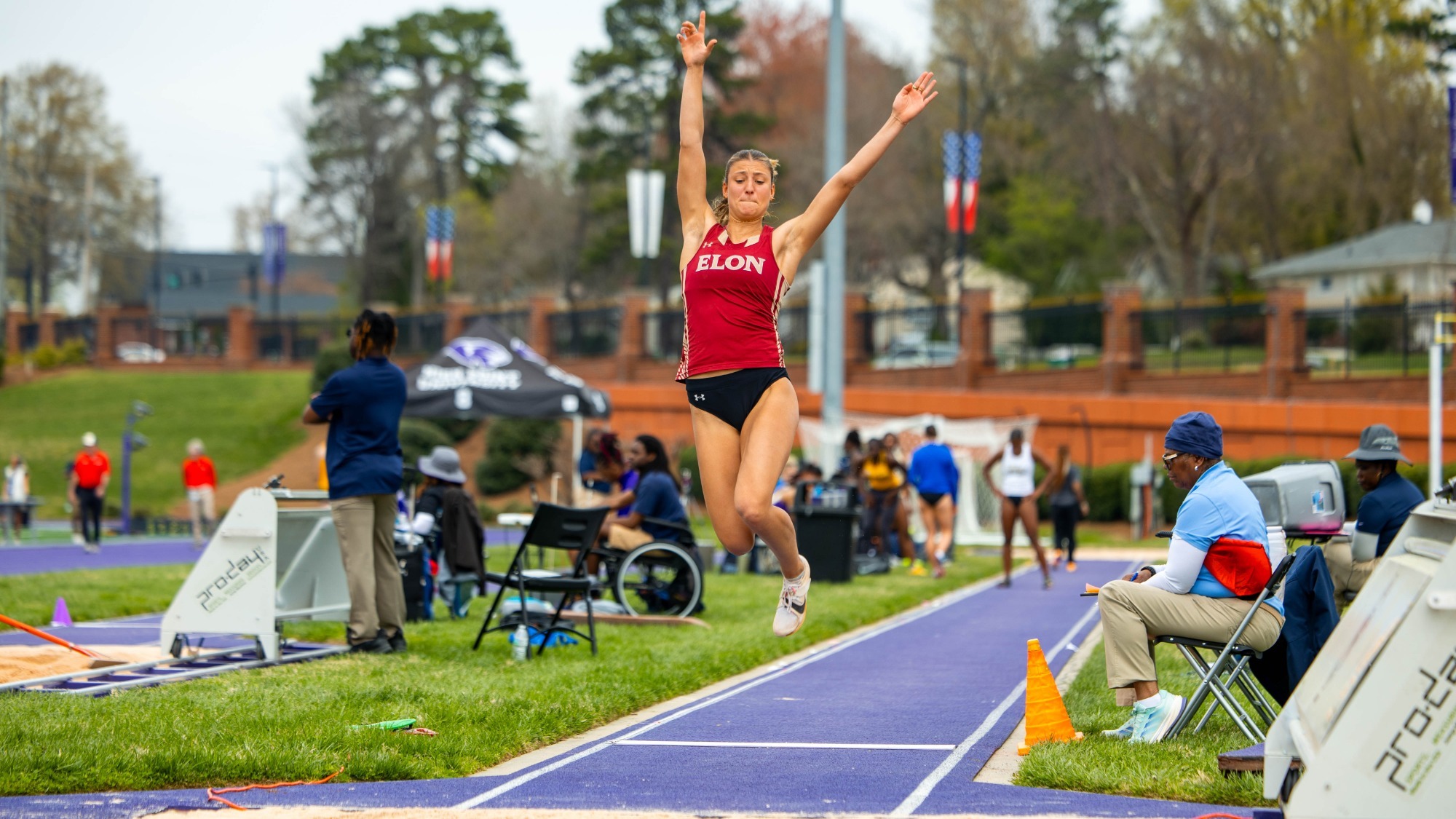 Track & Field: Lizzie Lopez at Bob Davidson Team Challenge