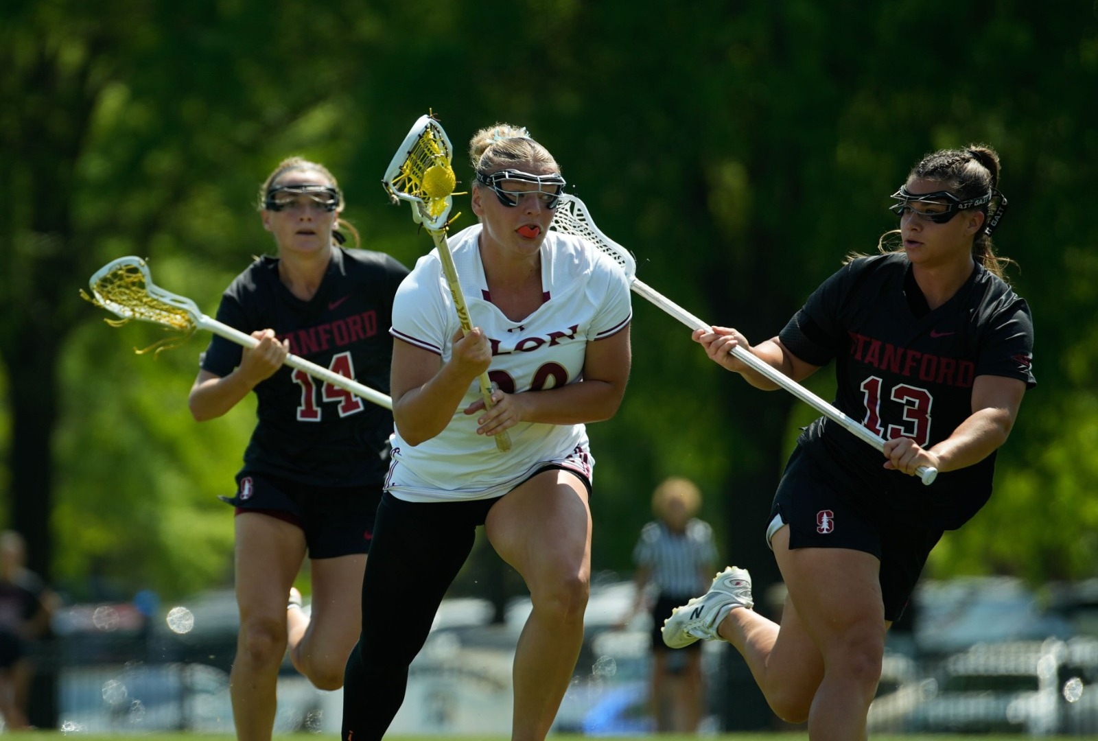 Arianna Silvestri handles ball vs. Stanford