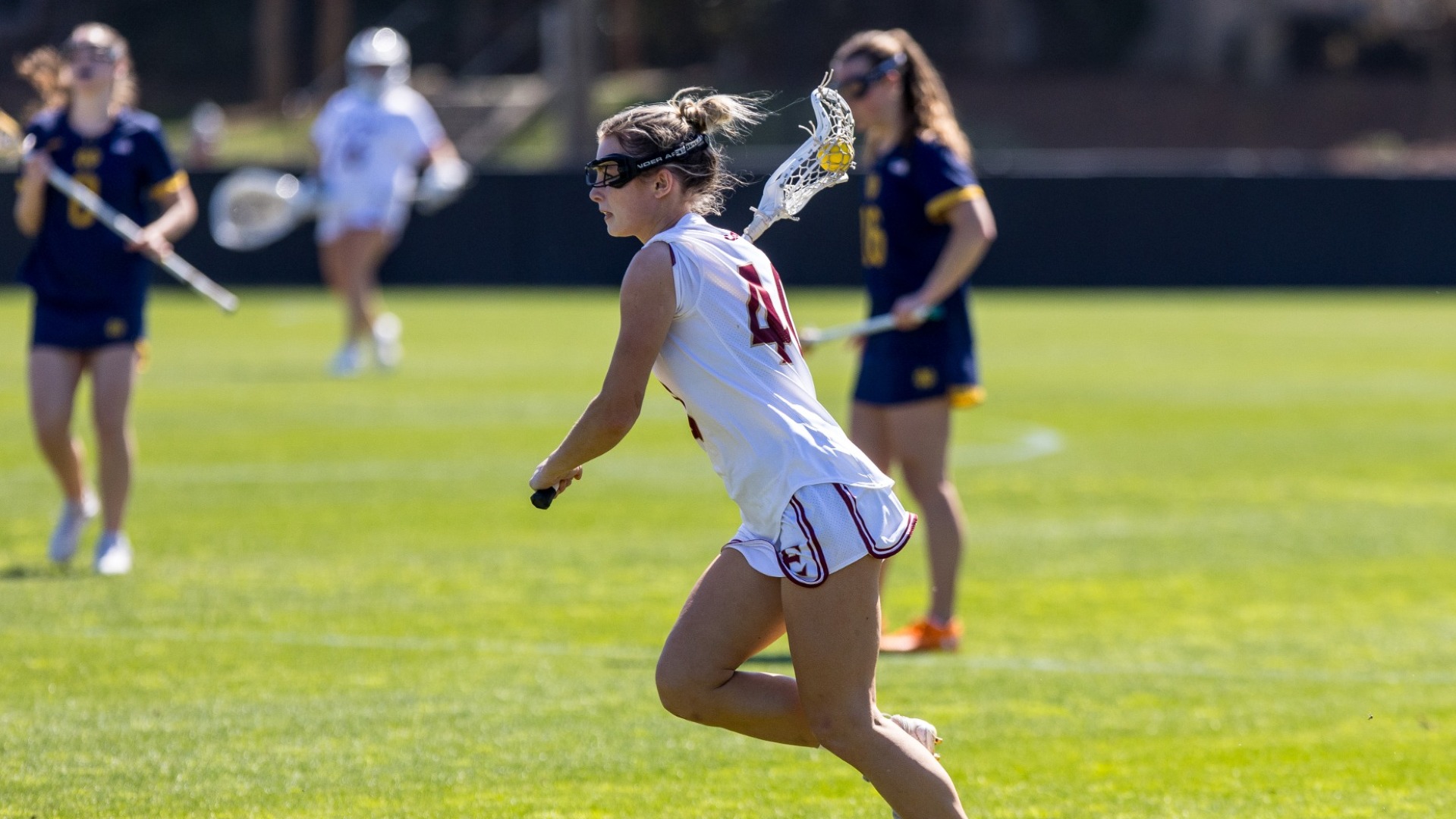 Eliza Ritter handles ball vs. Notre Dame