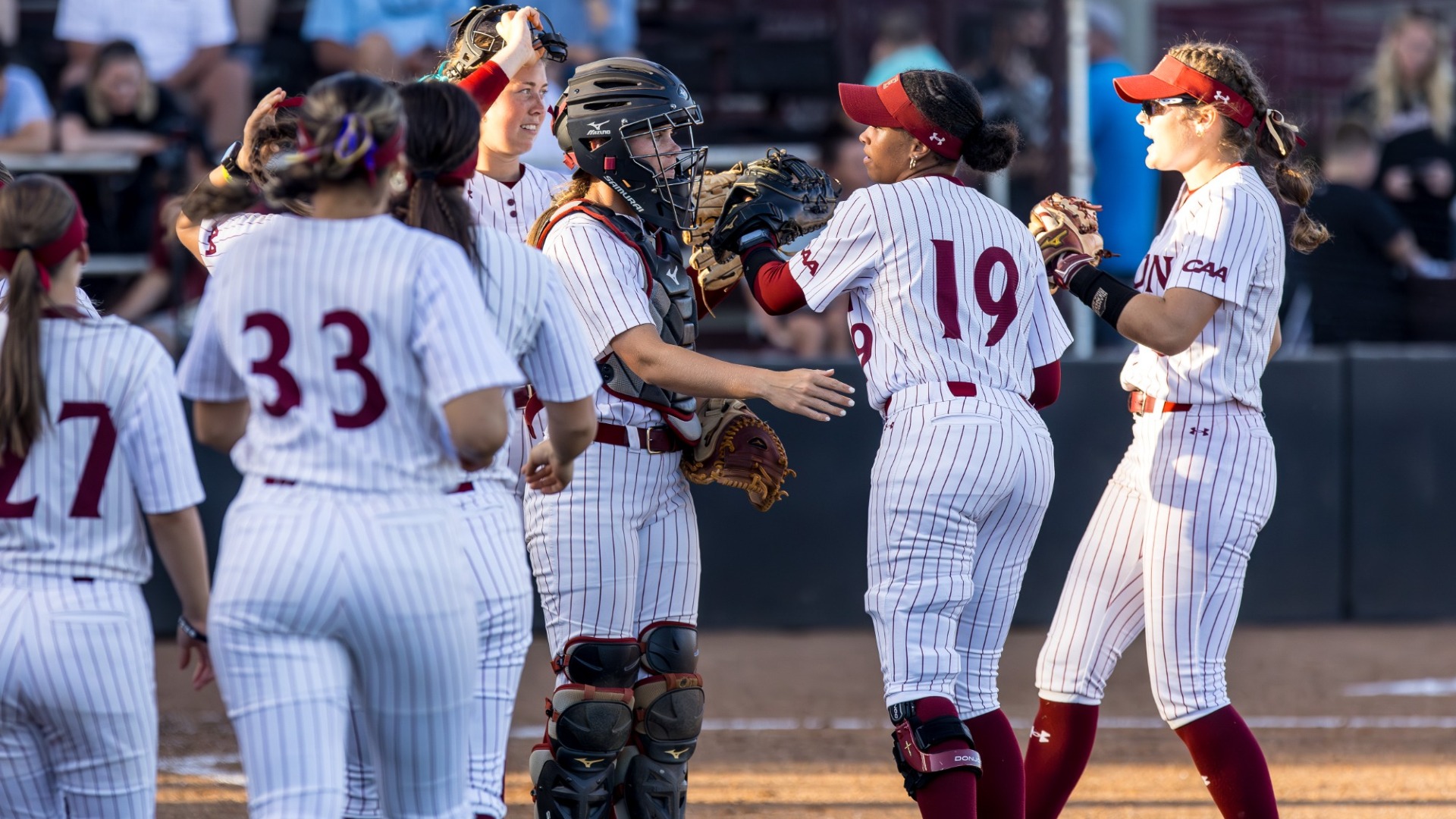 Elon softball at College of Charleston on April 3