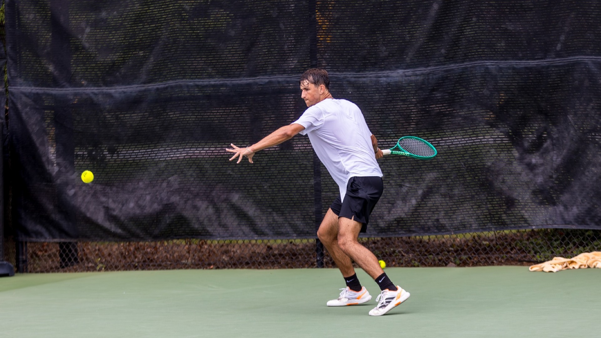 Nikola Parichkov forehand