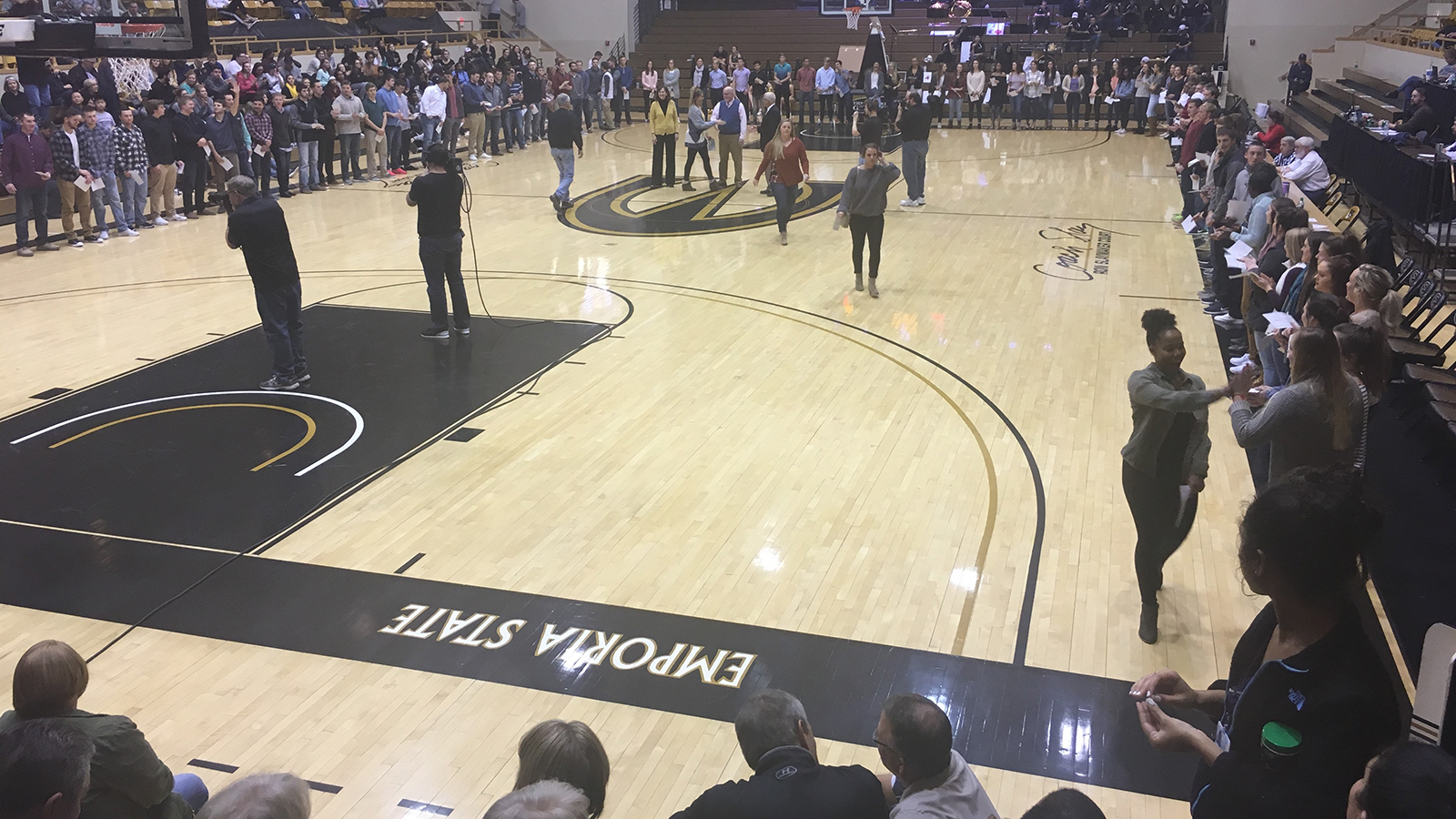 2017 ESU AD Honor Roll at basketball game