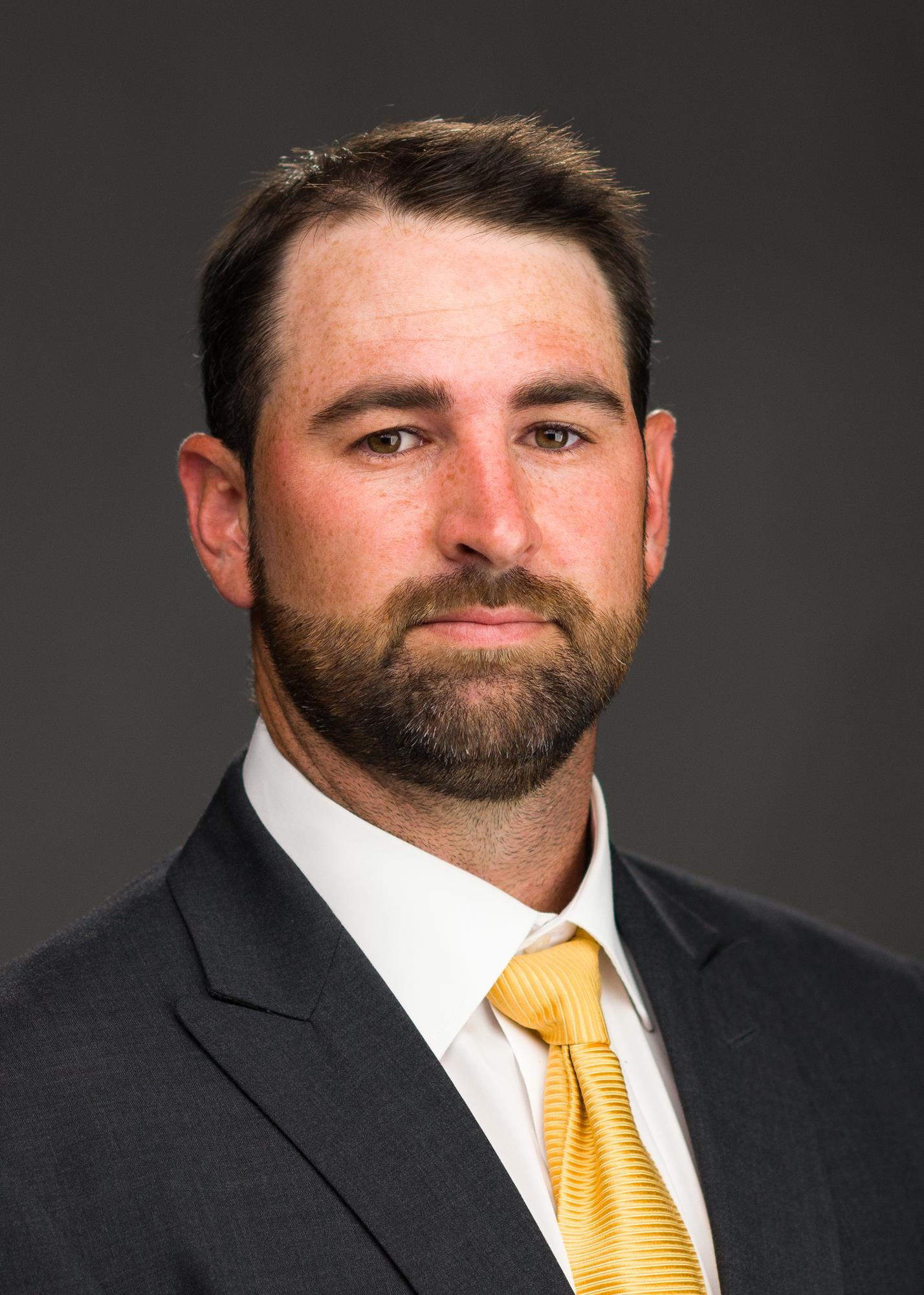 Nathan Linsey Directory Portrait