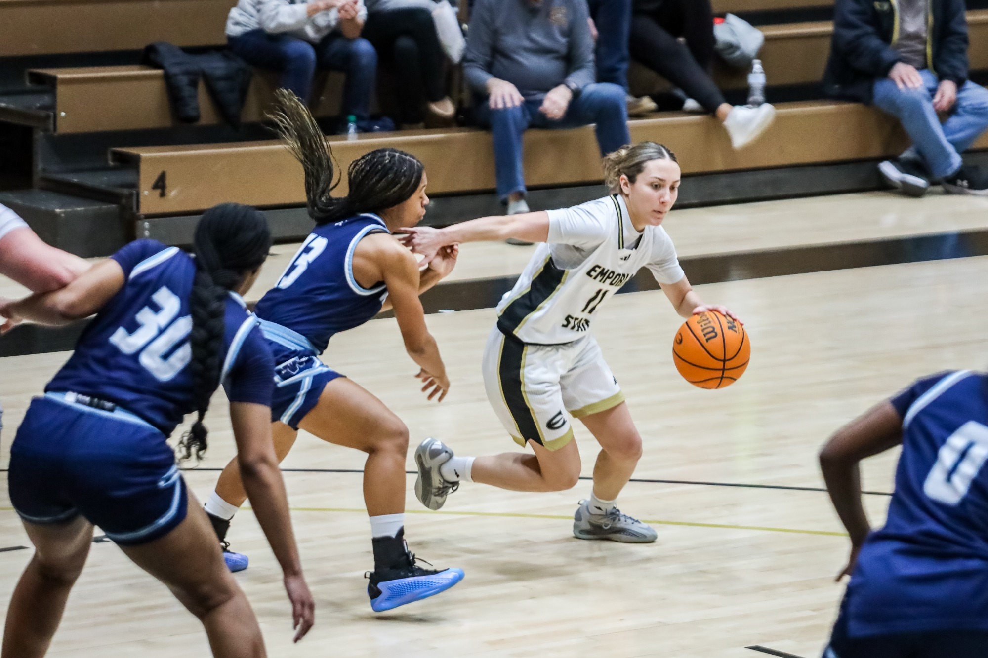 25-26 WBB Kaitlyn Sanders vs wU