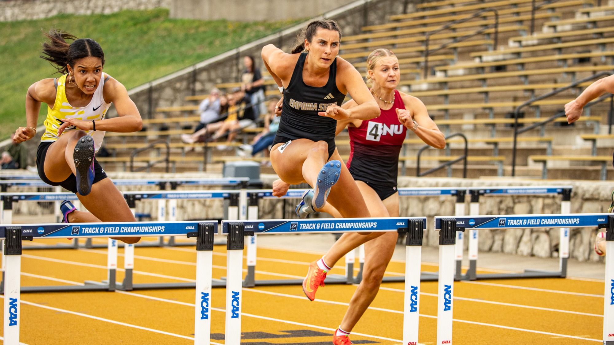 2026 Emporia State Women's Track & Field Isabella Davie Hurdling at Midwest Classic