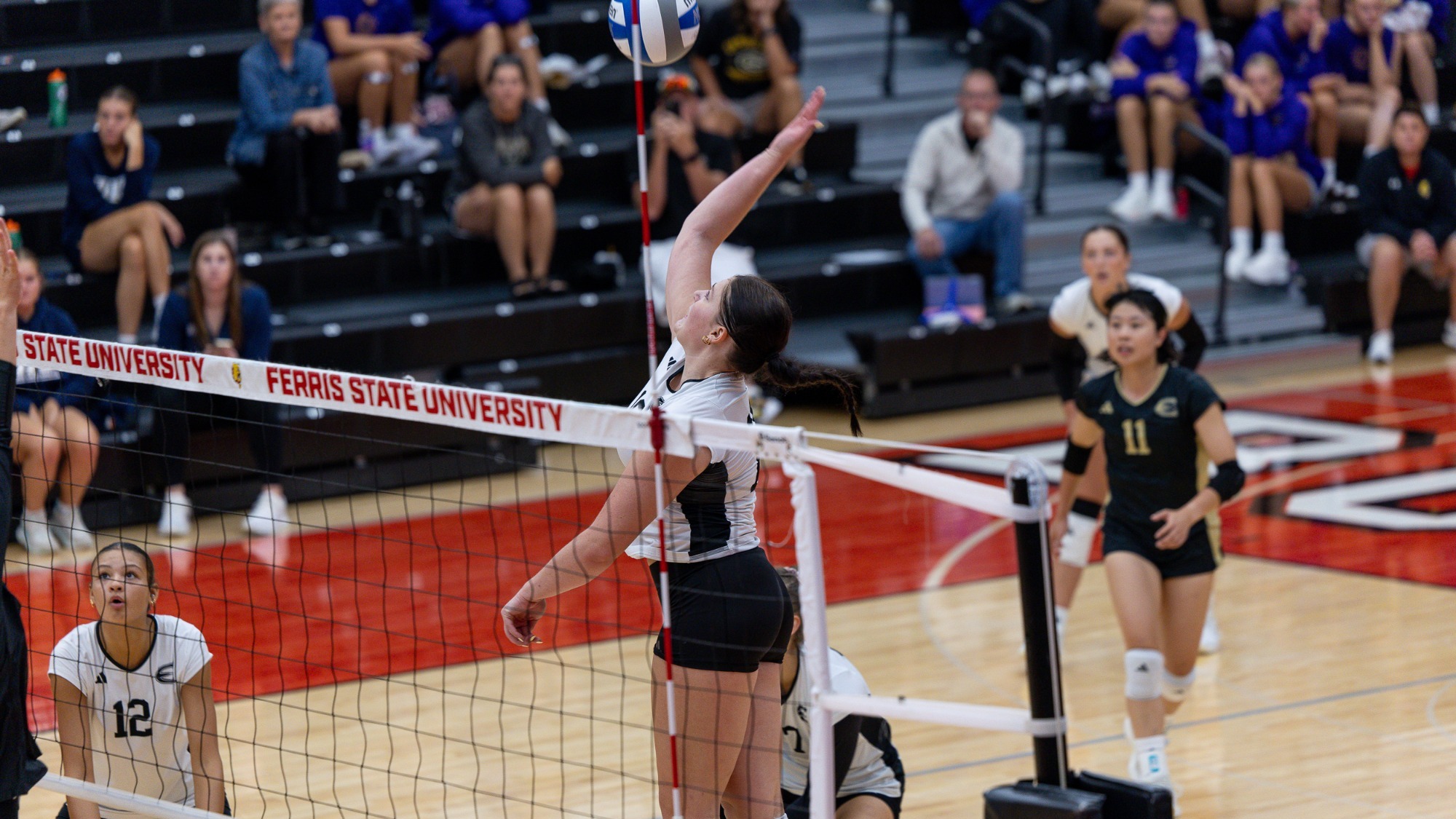26 ESU VB Piper Bahr at Ferris vs PNW