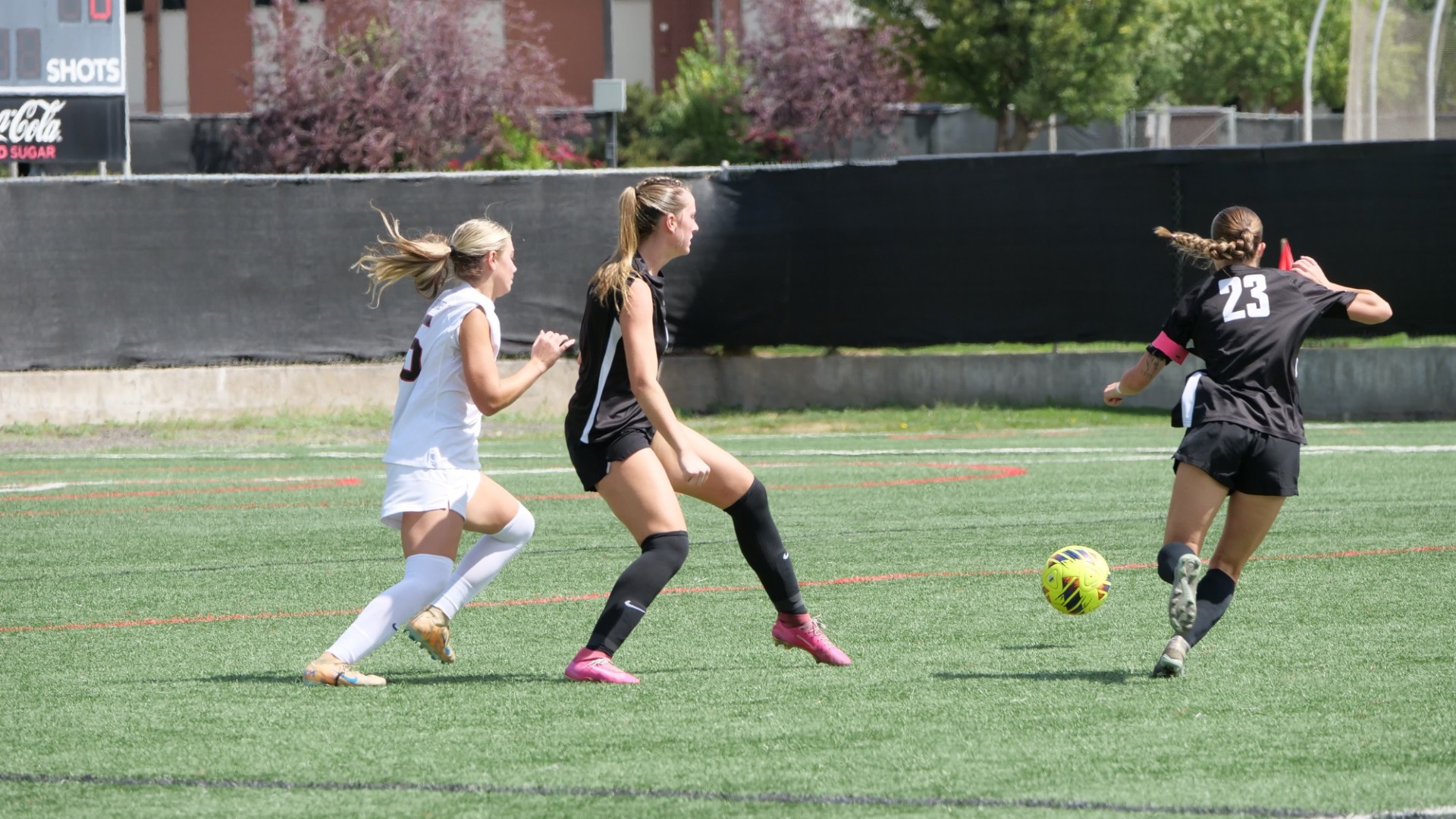 Jacaway action shot vs. NNU