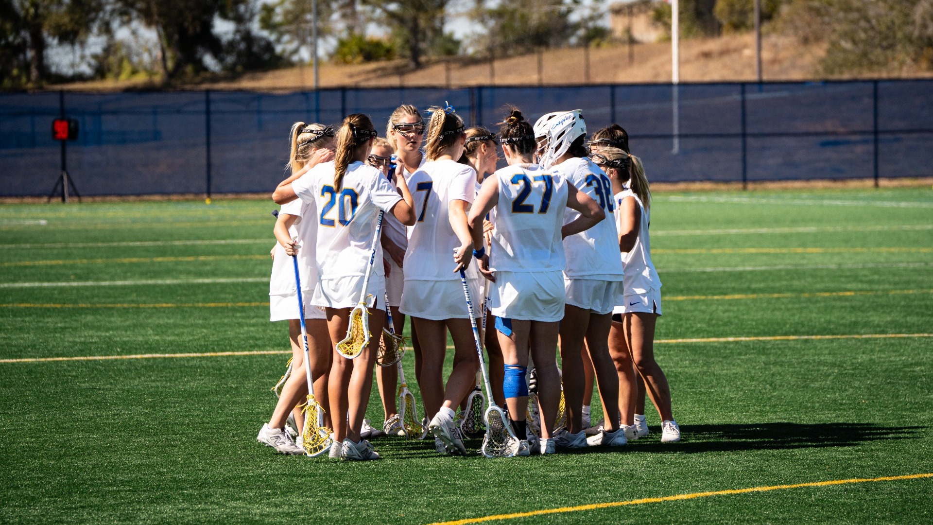 WLAX Team Huddle