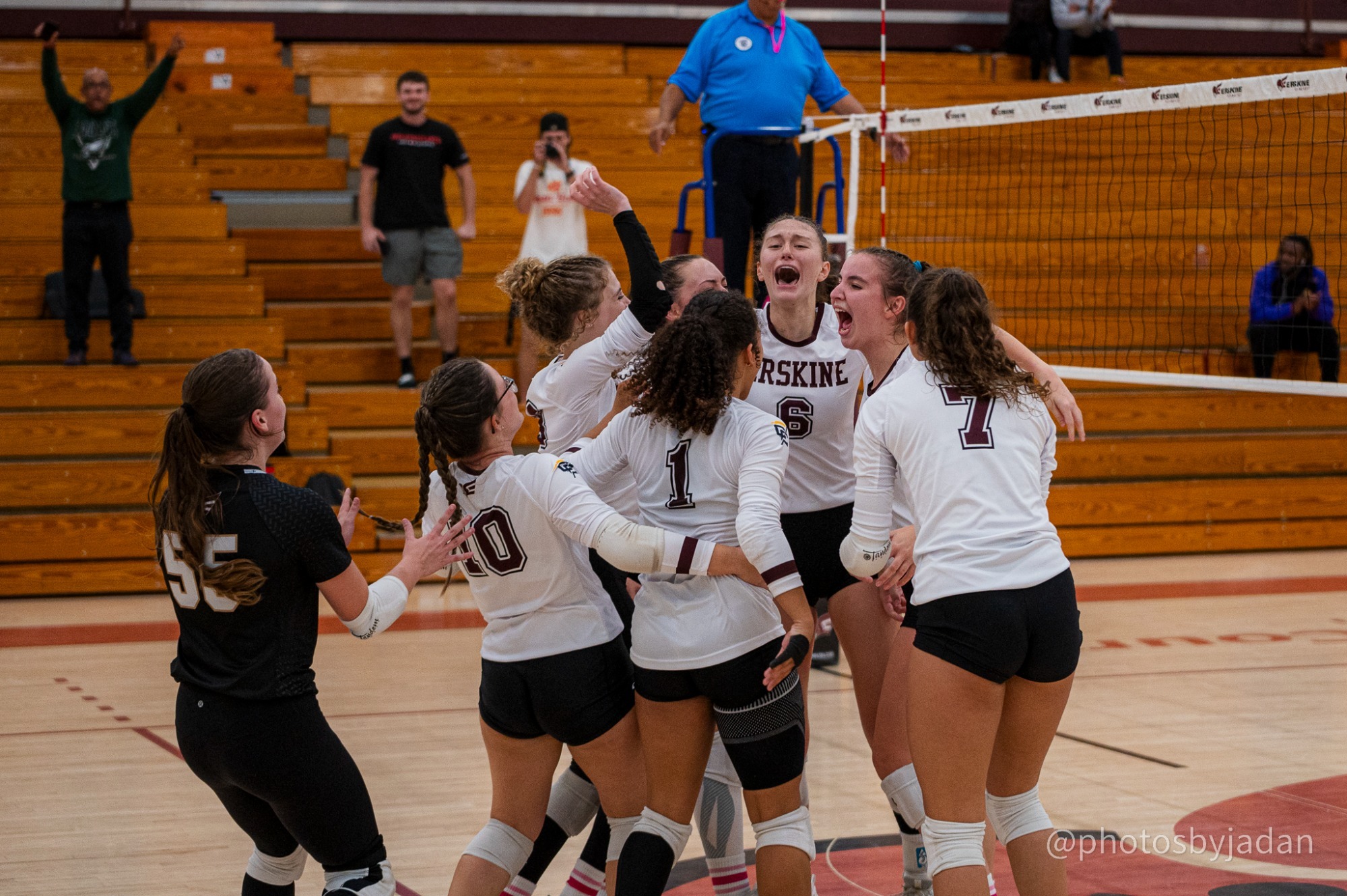 Erskine Women's Volleyball Fleet complete season sweep of SWU with
