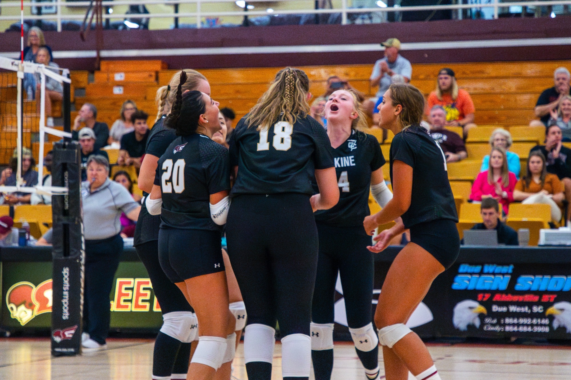 Erskine Women's Volleyball Fleet cruise past reigning conference