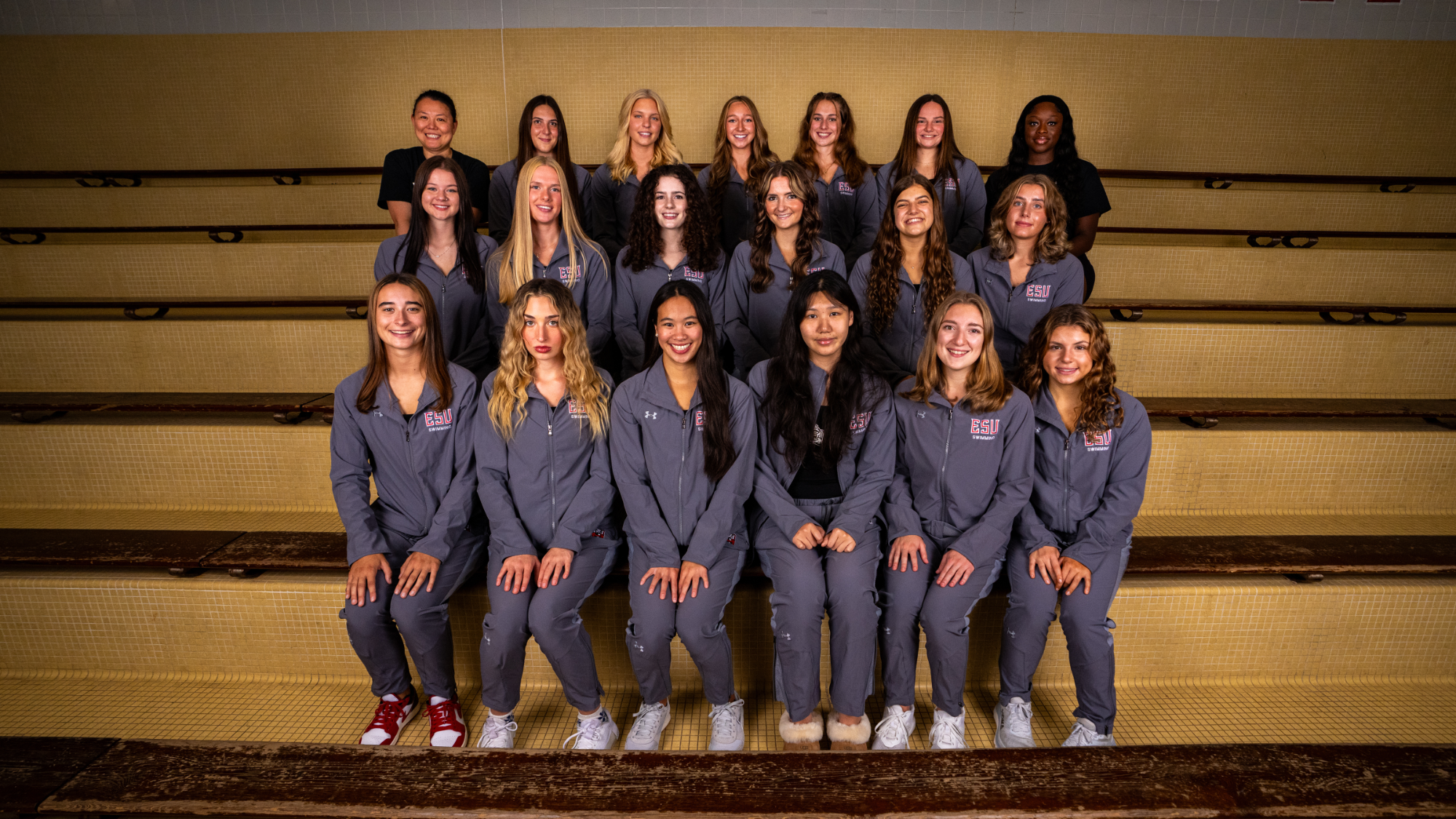 Women's Swimming Team Photo