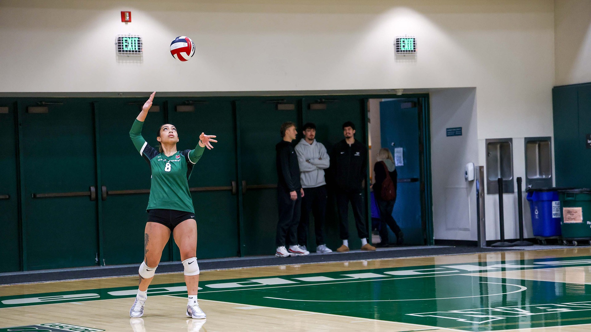Jayden Vaimaona serves for the Geoducks.