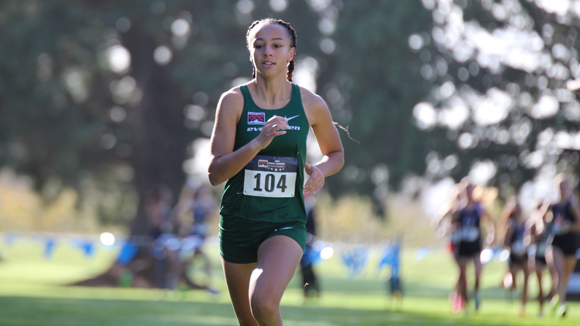 Alauna Carstens competes for Evergreen at the 2025 CCC Cross Country Championships.