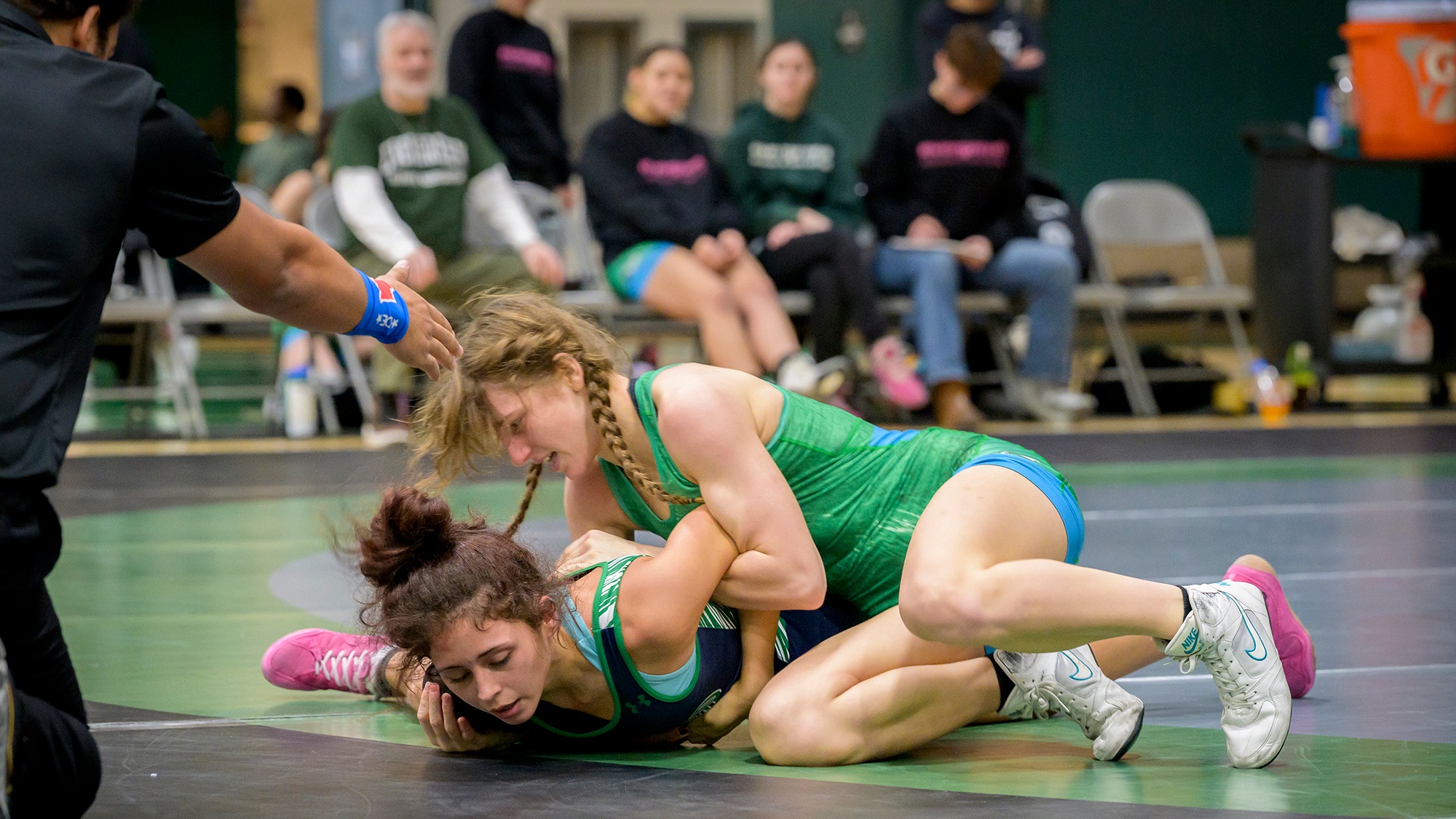 Ellabelle Taylor is in control for the Evergreen Geoducks.