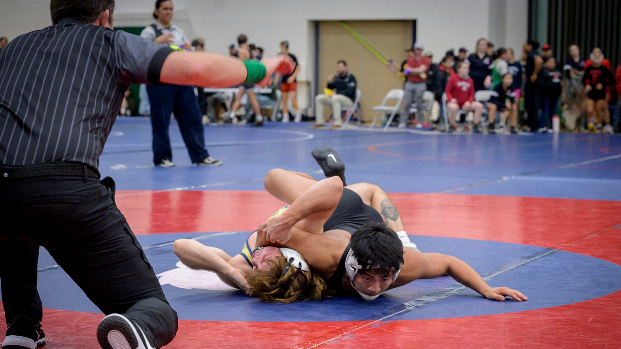Horacio Godinez controls his opponent.