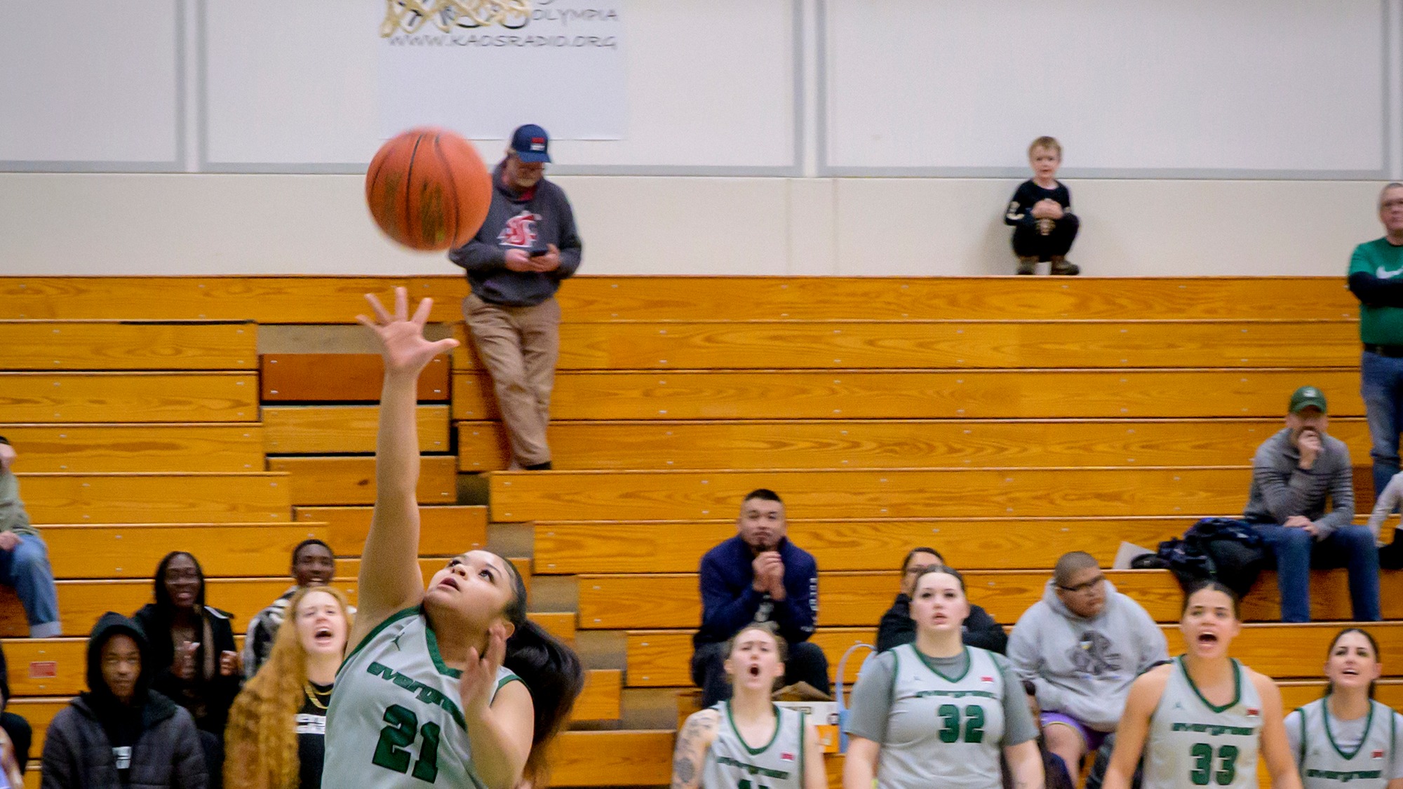 Jesselle Victo Castillo shoots a layup for the Geoducks.