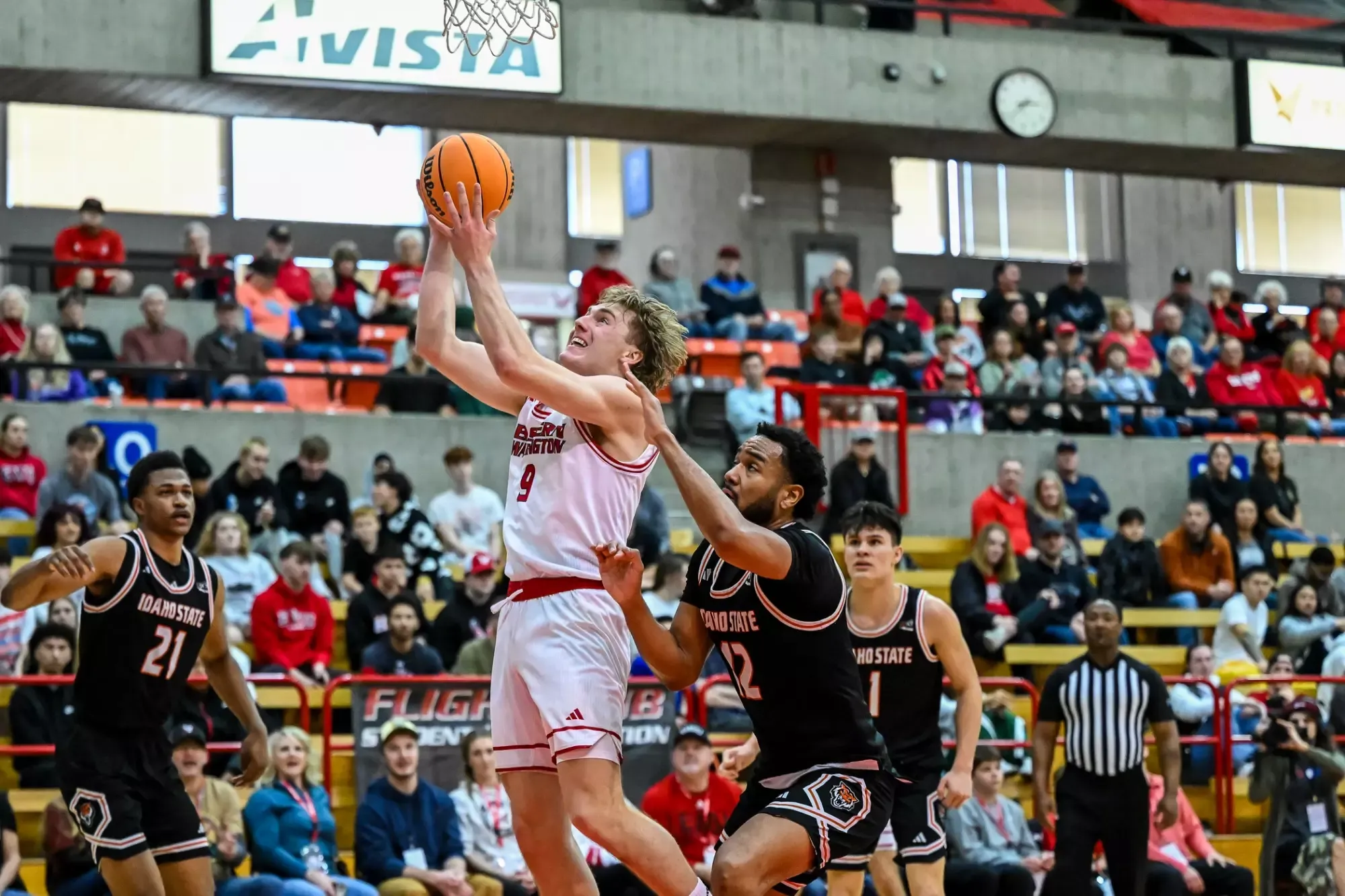 EWU Men s Basketball Launches Read Like an Eagle to Inspire Local