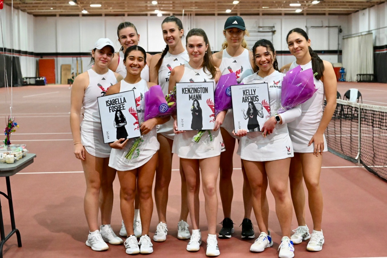 2025 Women's tennis seniors w/team