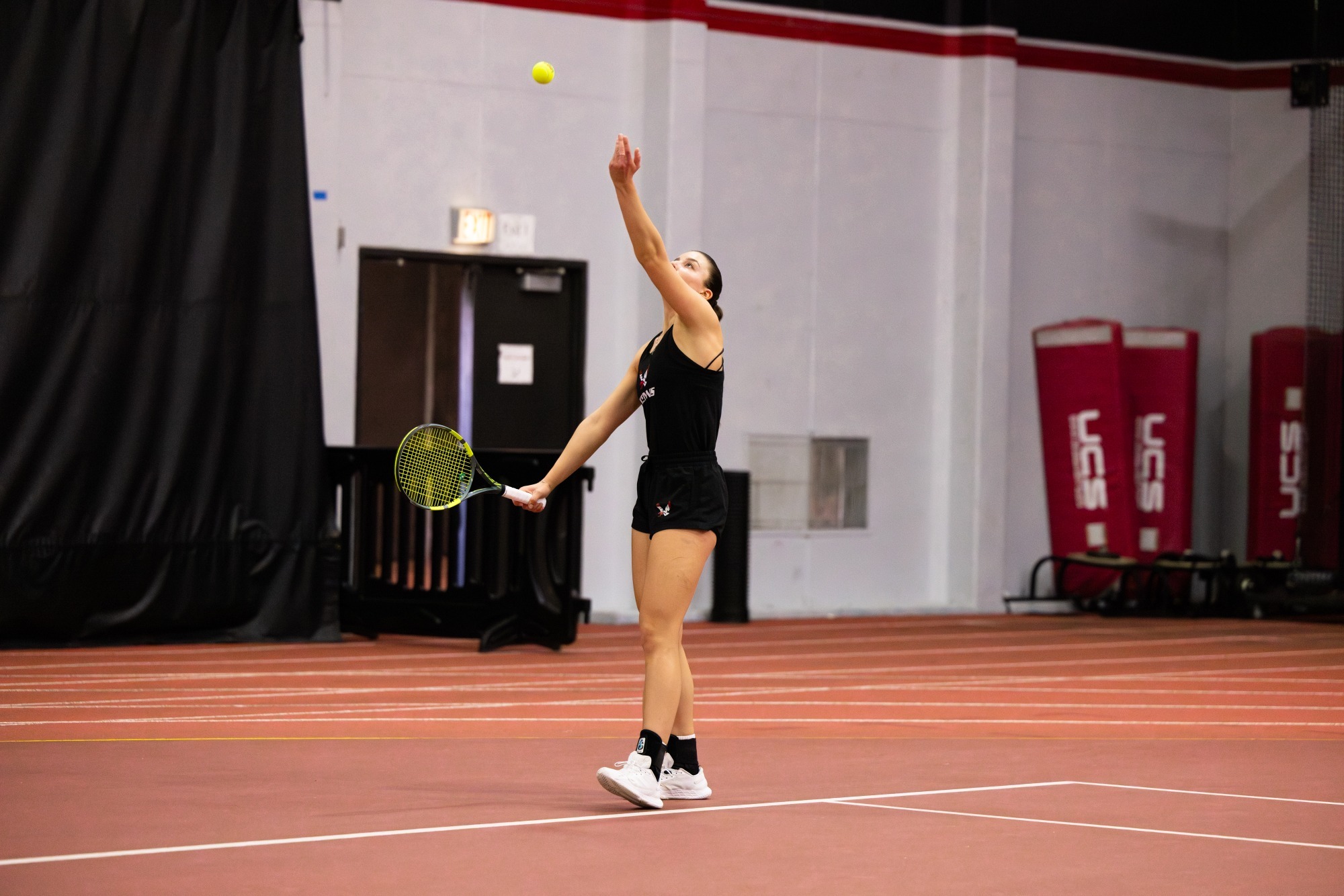 Marais serve vs. UM '26