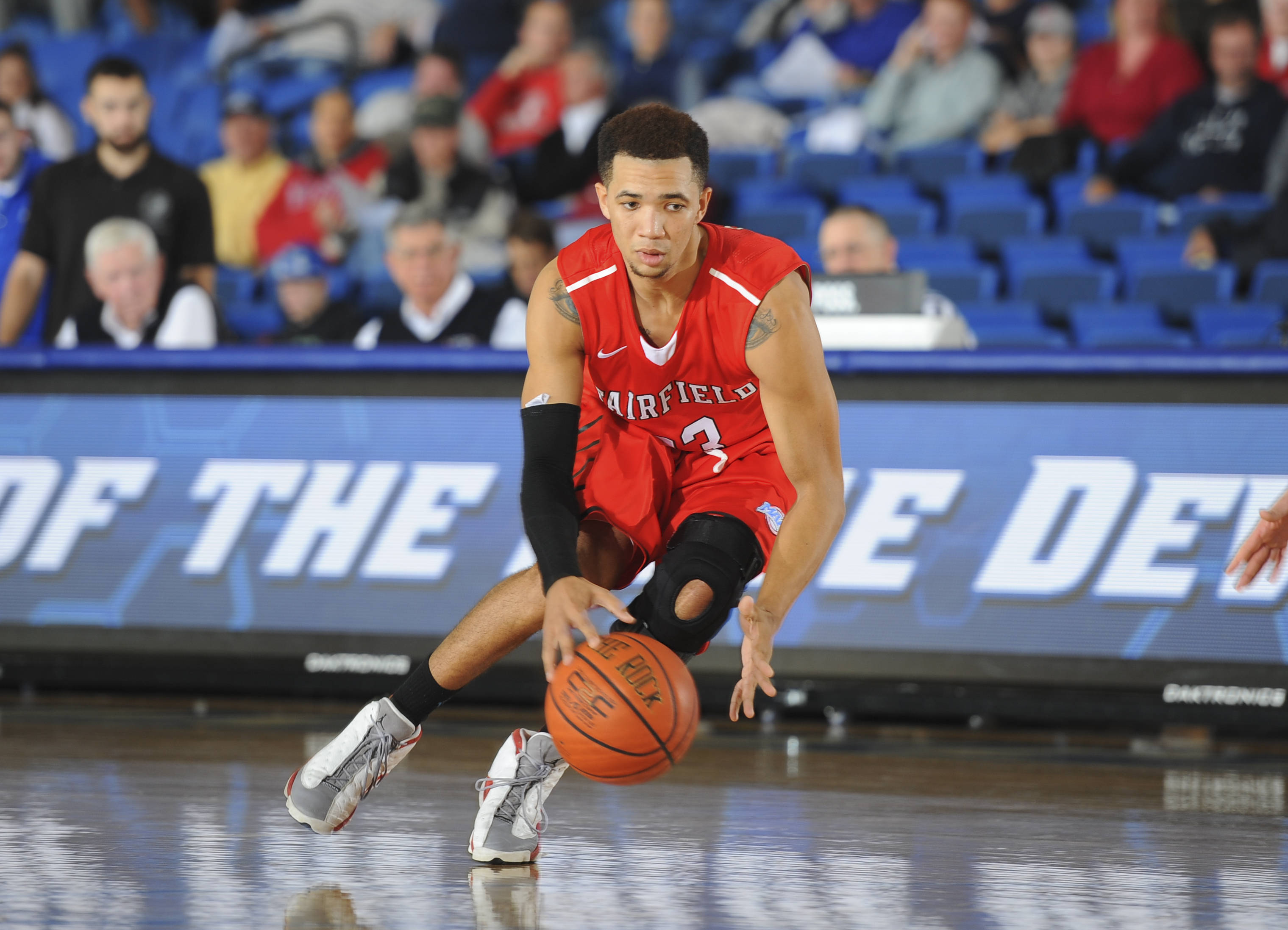 Men's Basketball Picks Up Road Win At Marist Fairfield University